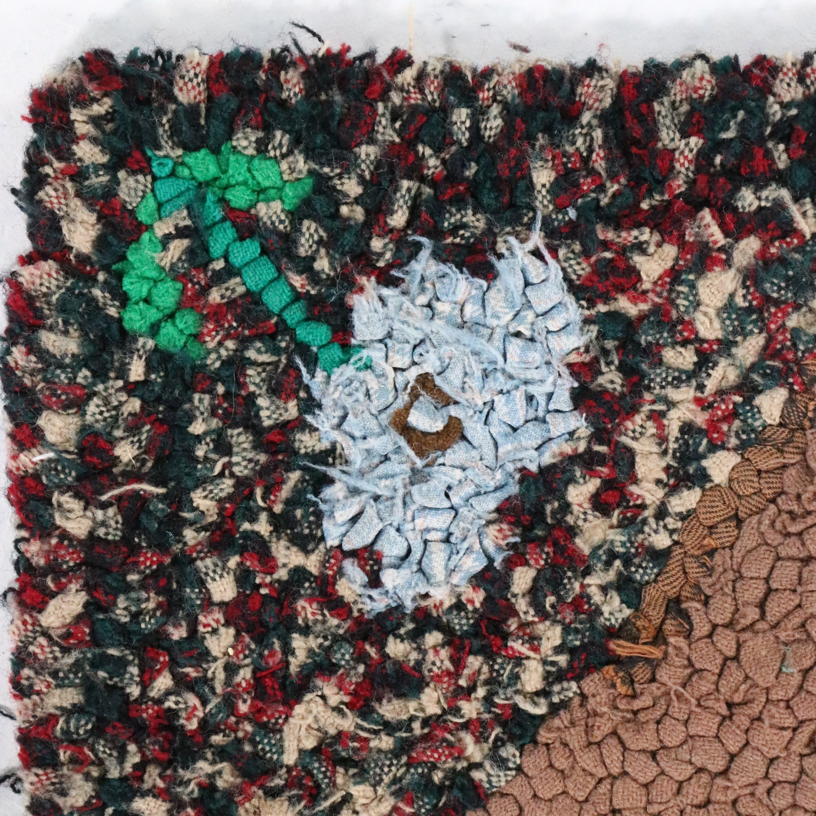 1'11 x 3'2 Handmade Hooked Cow Accent Rug