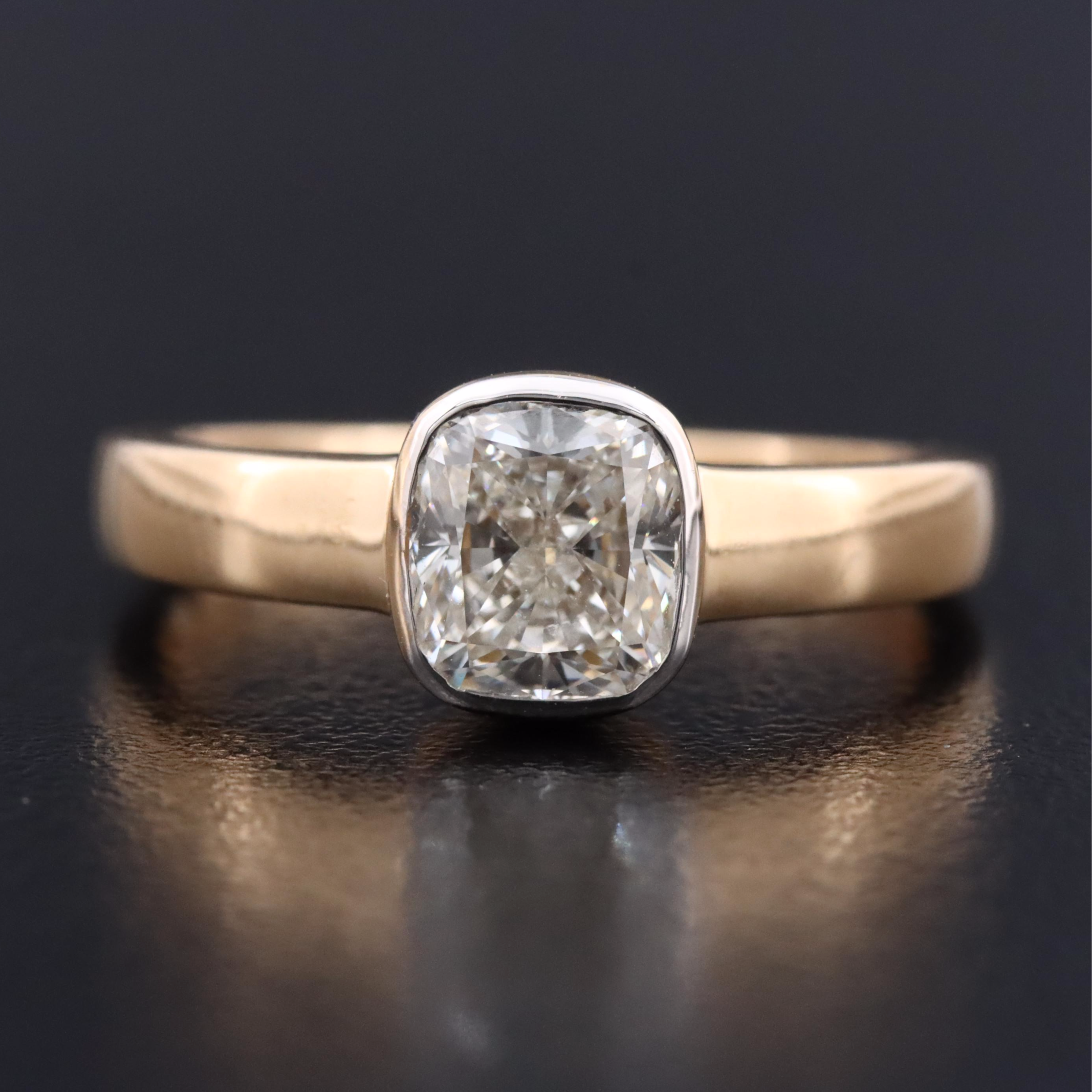 18K 1.13 CT Diamond Solitaire Ring with GIA Report