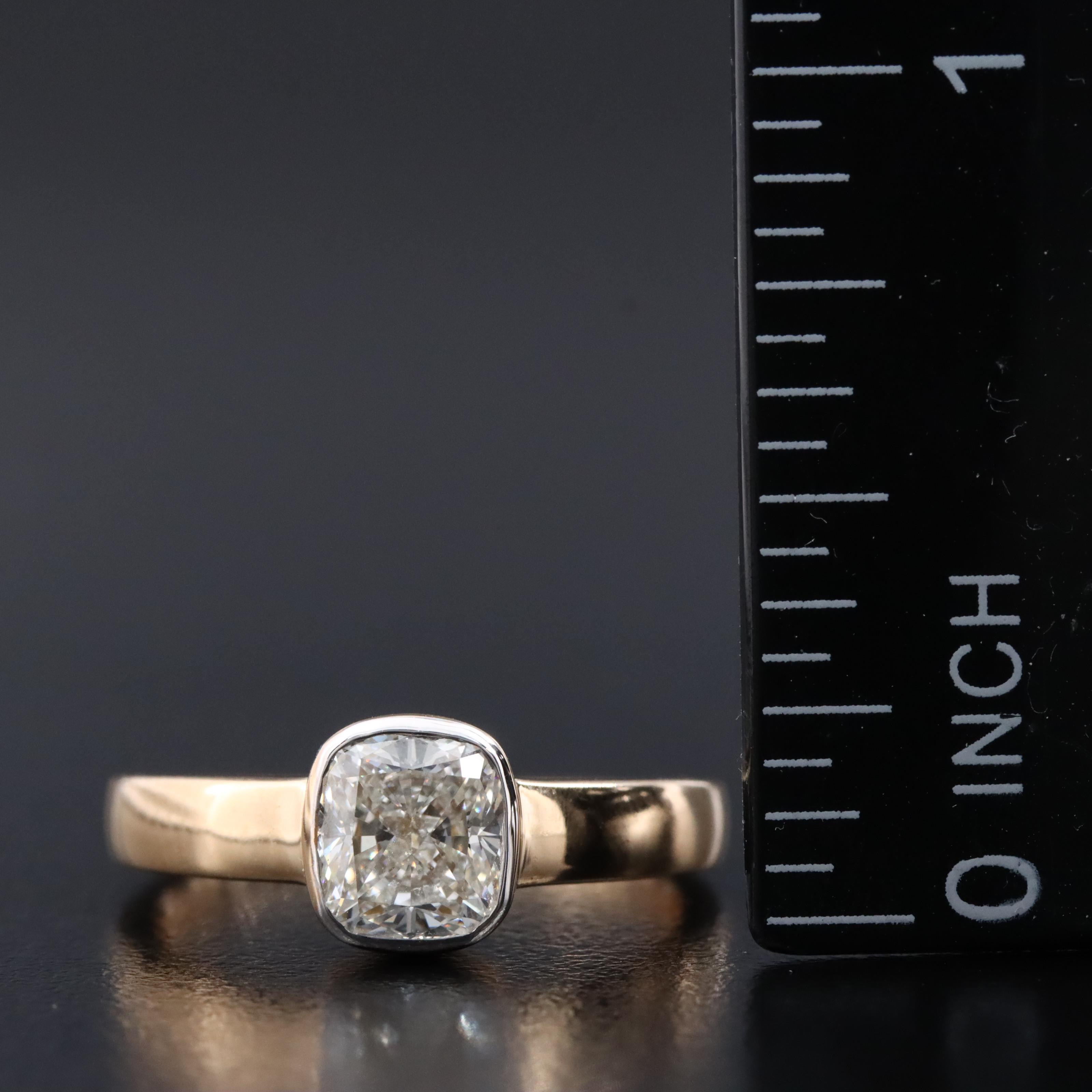 18K 1.13 CT Diamond Solitaire Ring with GIA Report