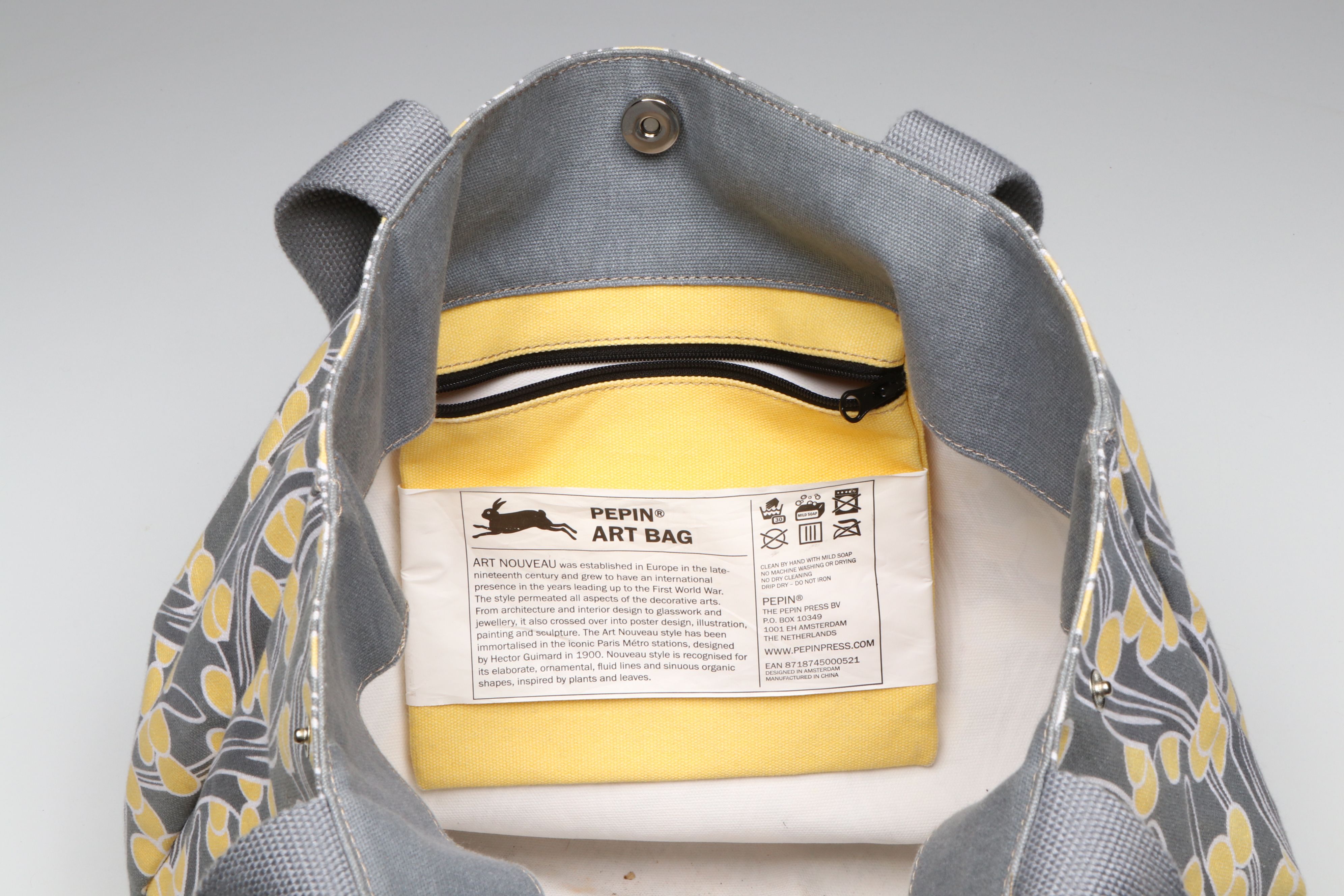 Pepin "Art Nouveau" Tote Bag with Needlepoint Décor and Quilted Tablecloth