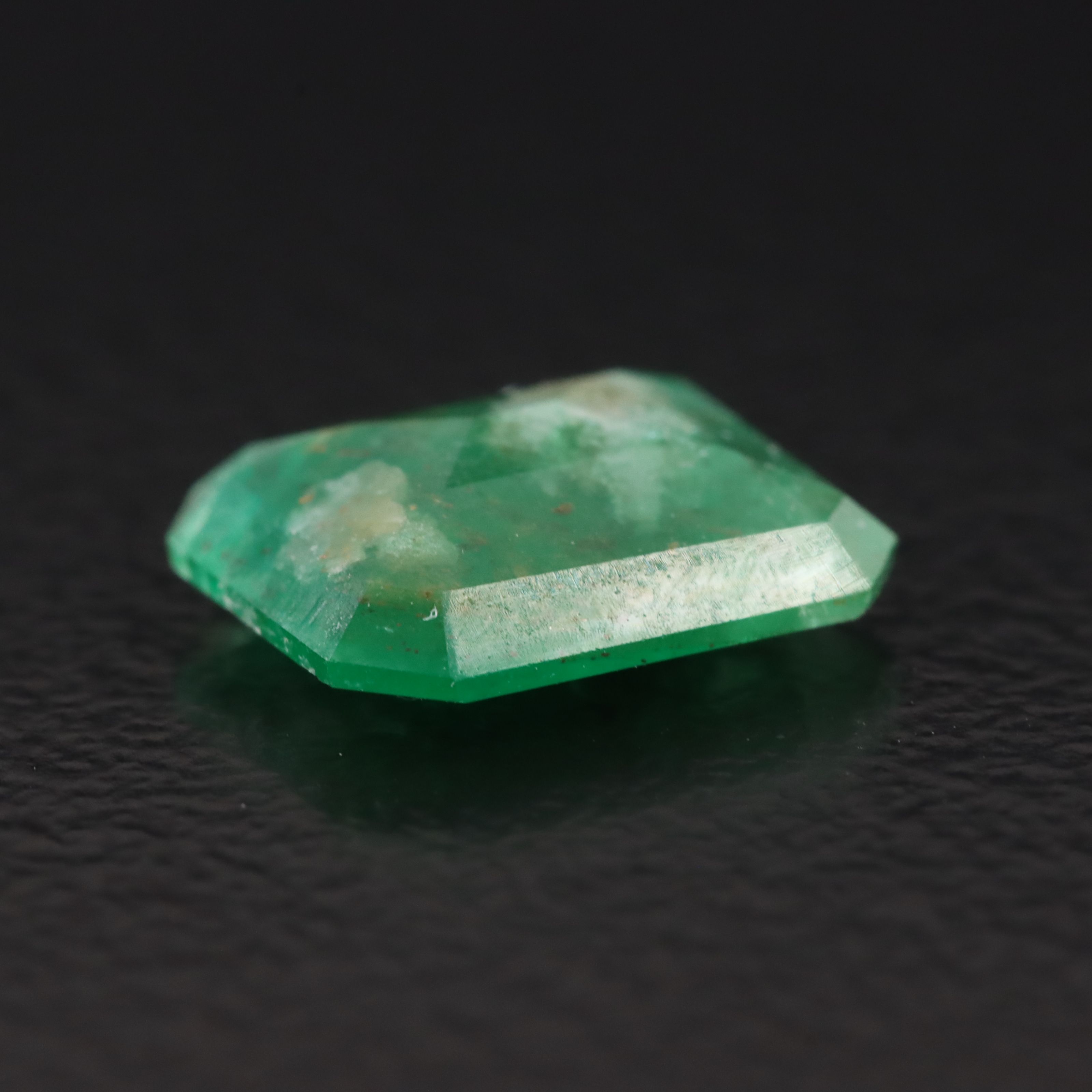 Loose 1.57 CT Emerald