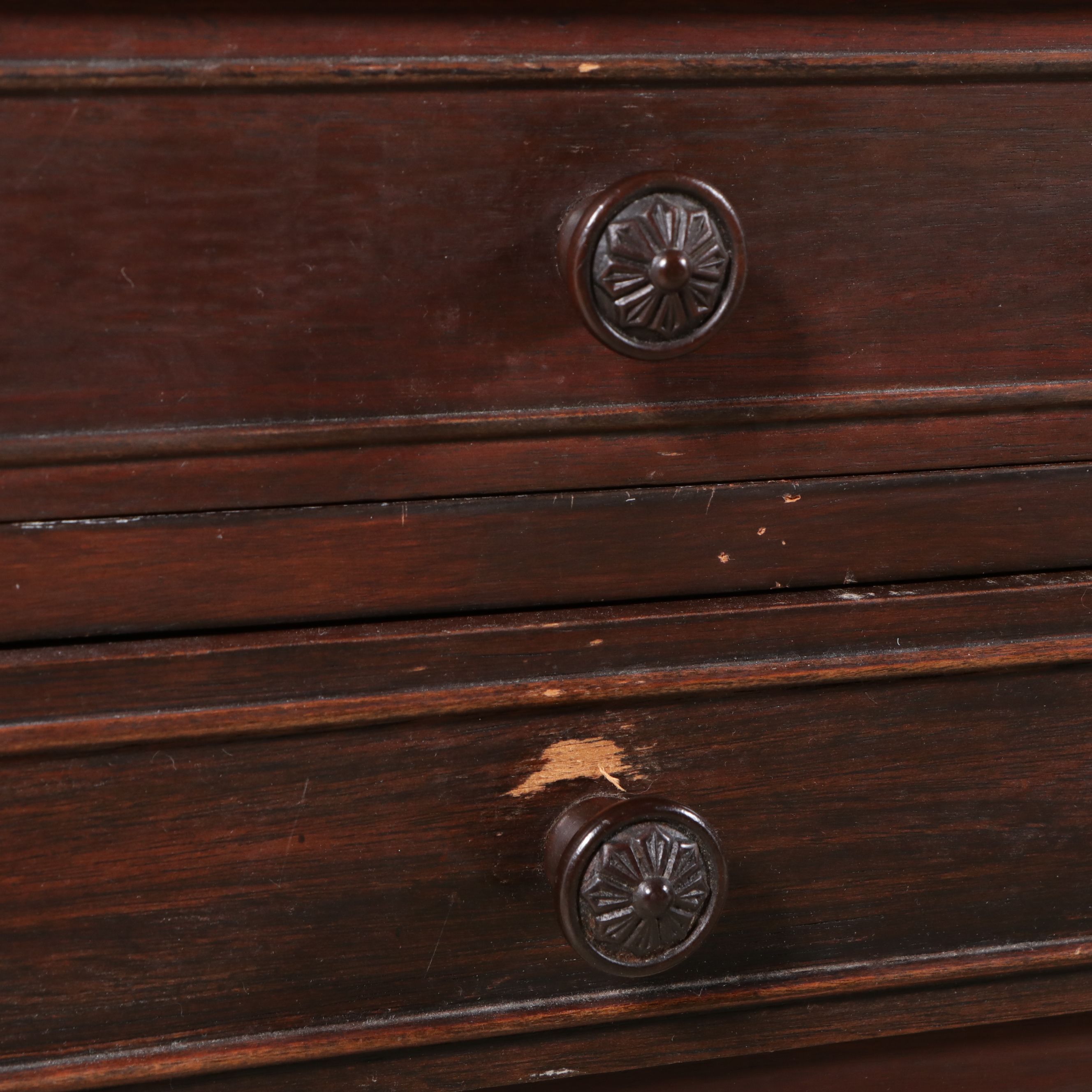 Pair of Vintage Hepplewhite Style Mahogany Finish End Tables