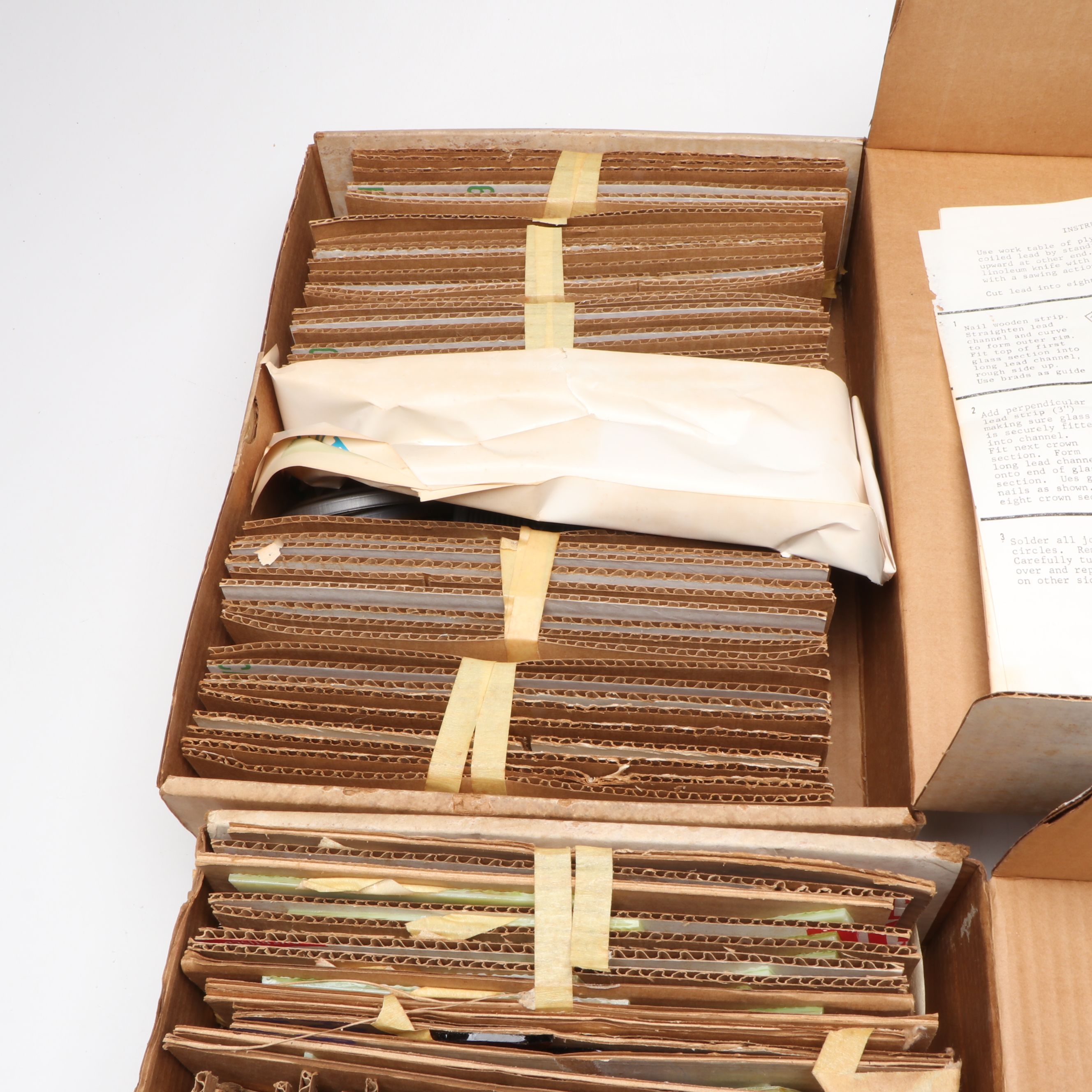 Creative Corners "Tiffany Style Authentic-Leaded" Lamp Shade Constructing Kits