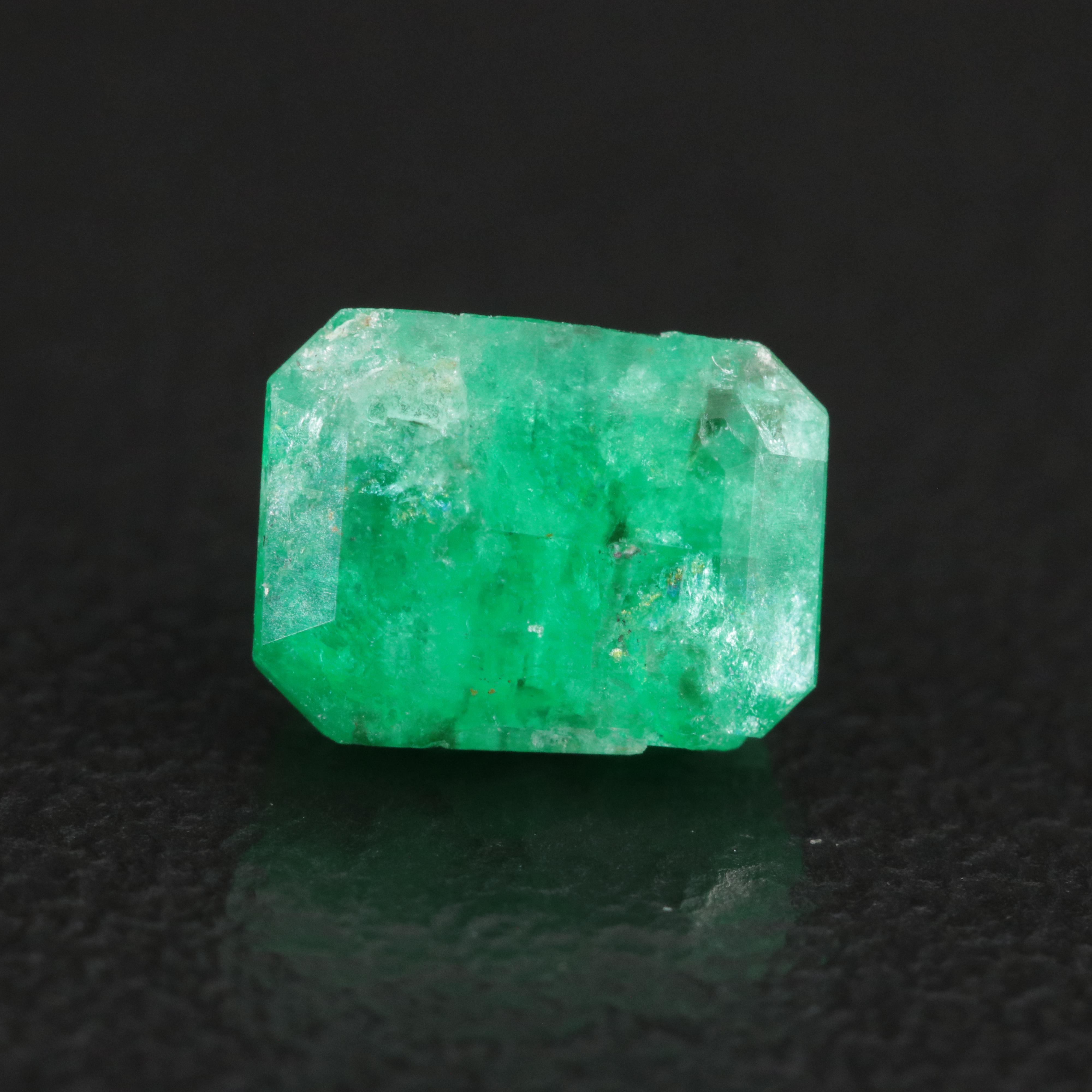 Loose 1.76 CT Emerald