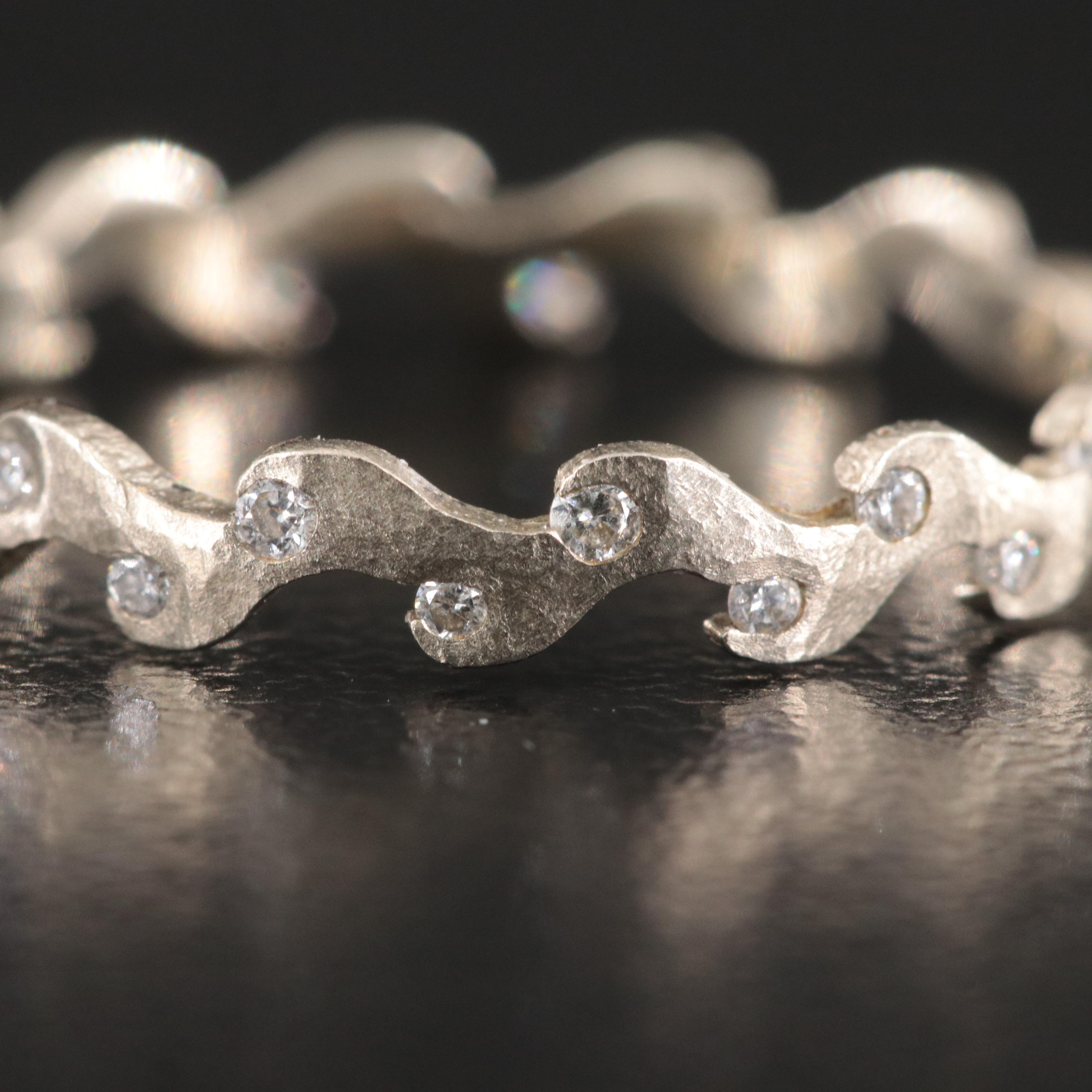 18K 0.17 CTW Diamond Wave Ring