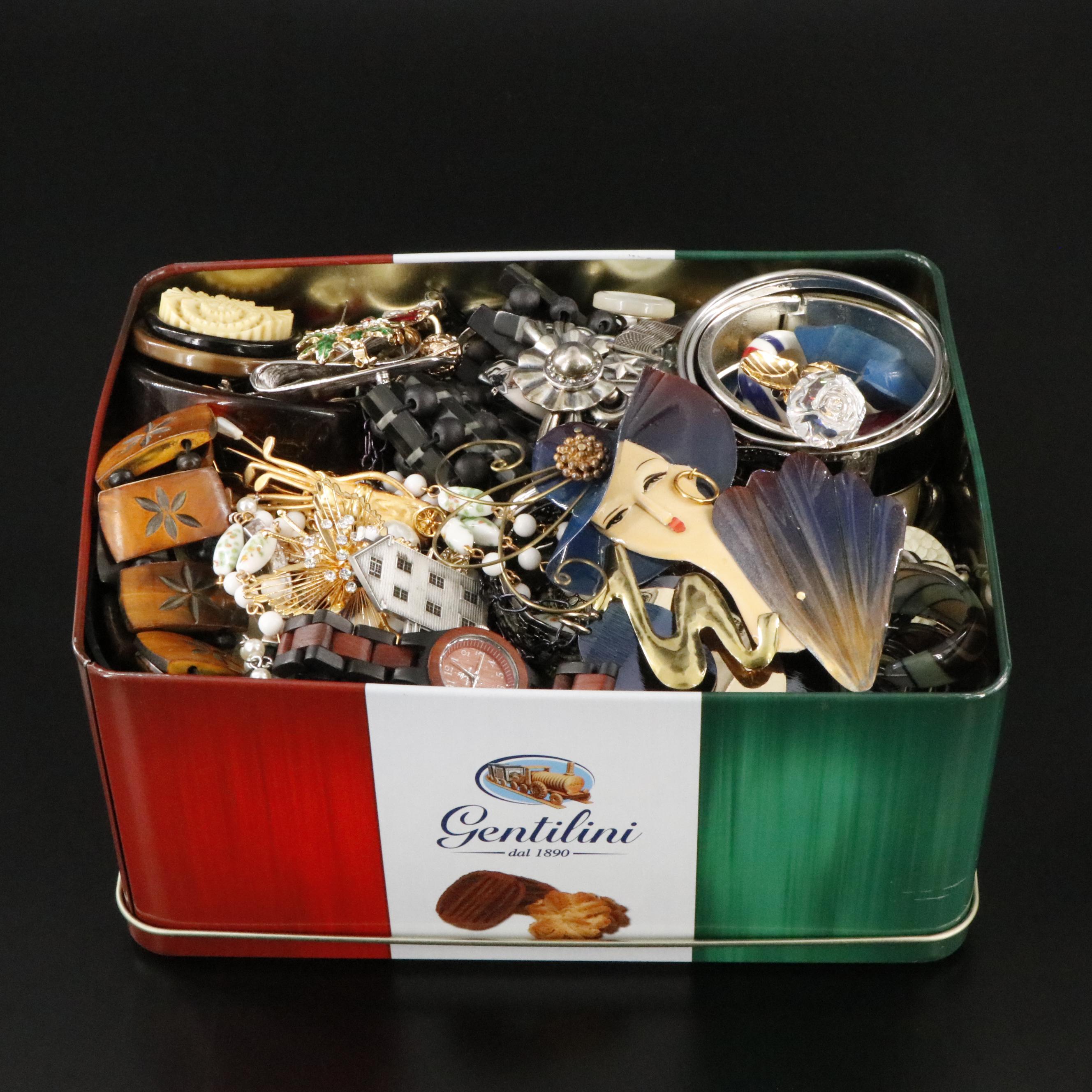 Uncommon Discoveries: Jewelry Collection