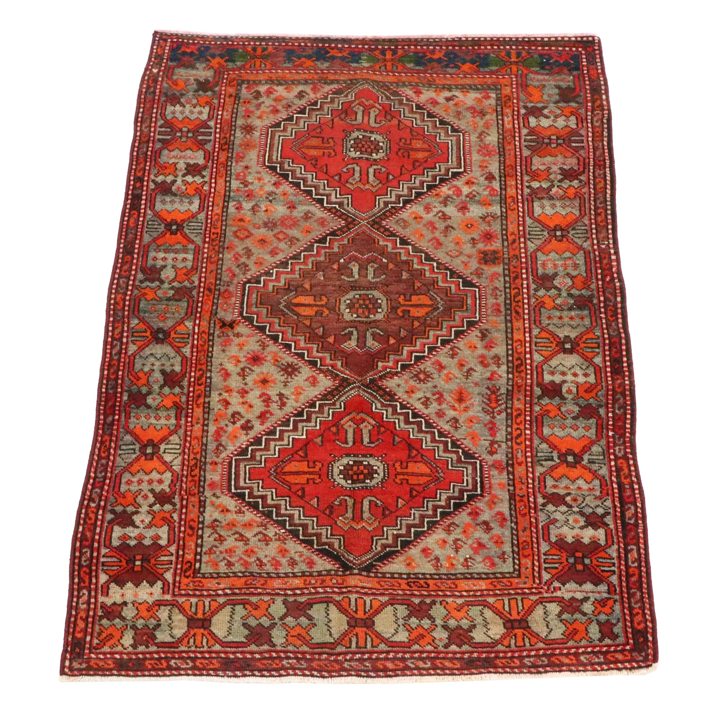 4'3 x 6'8 Hand-Knotted Persian Shiraz Area Rug