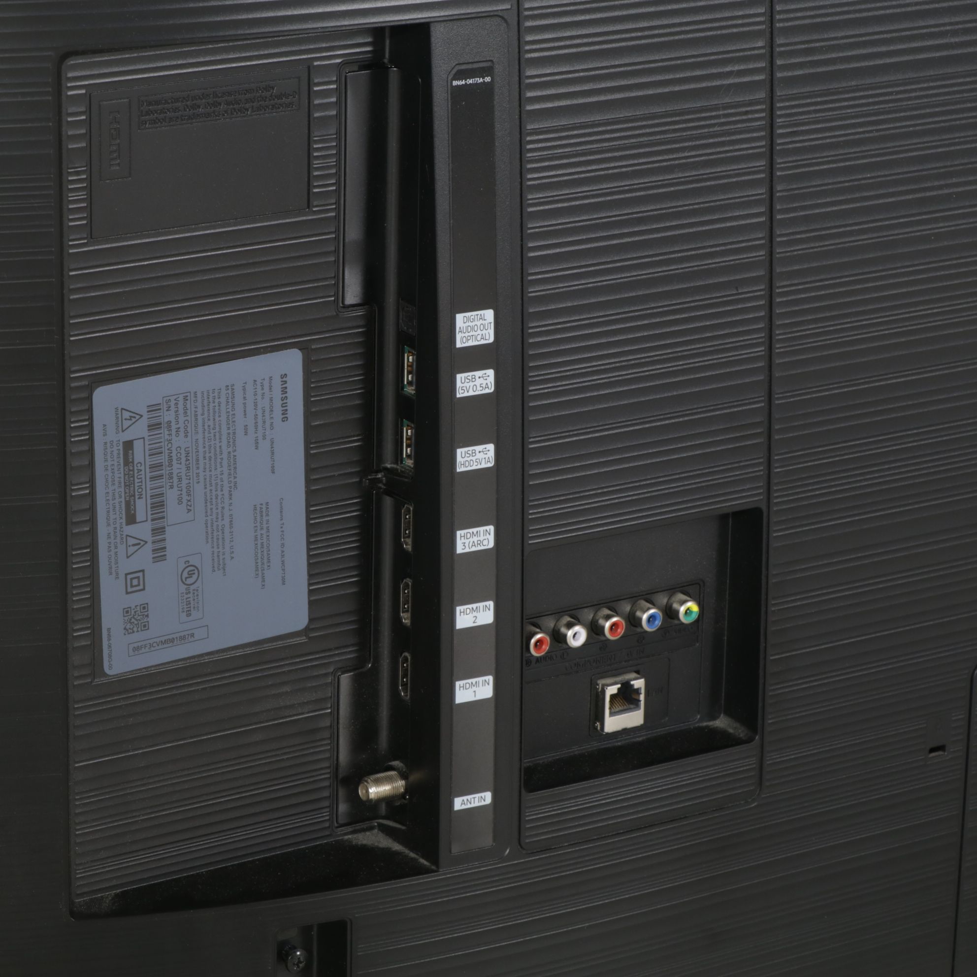 Samsung 43-Inch Class LED 4K Smart TV with Wall Mount