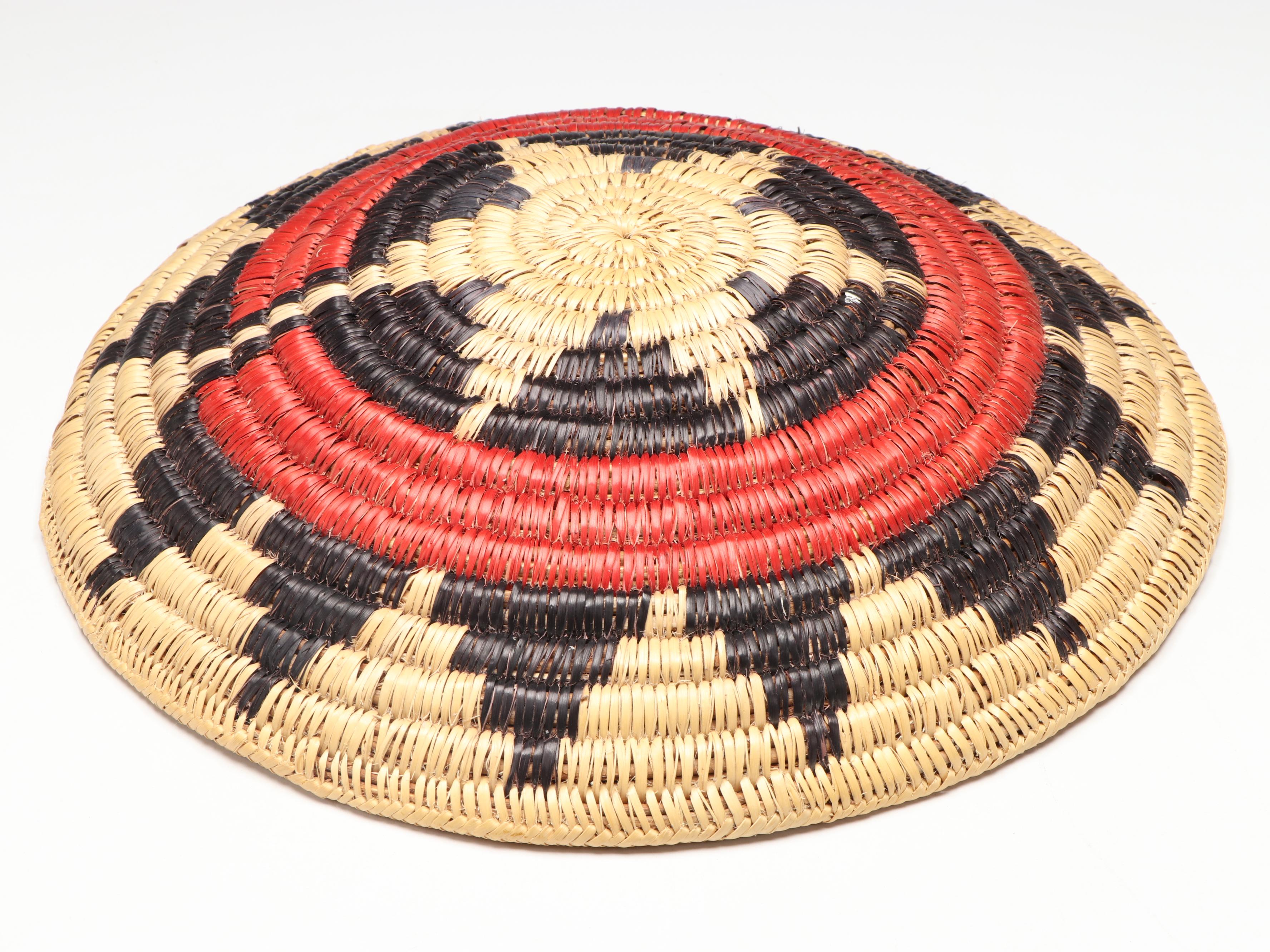 Navajo Handwoven Wedding Basket, Mid to Late 20th Century