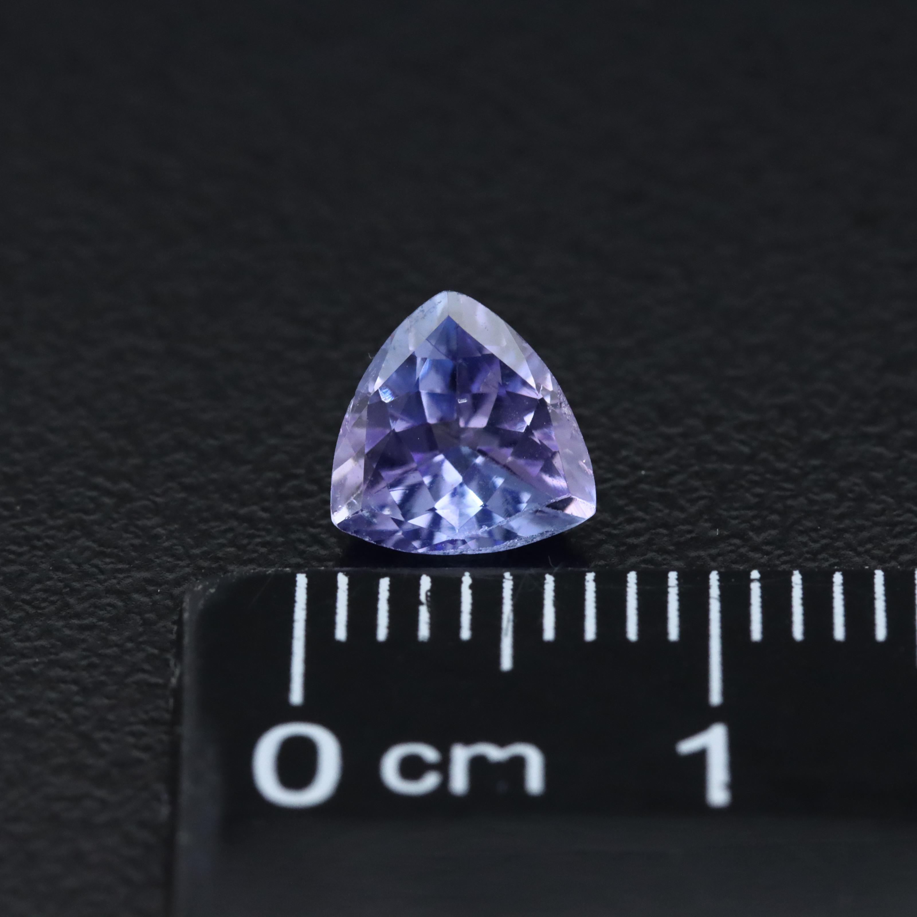 Loose 0.86 CT Tanzanite