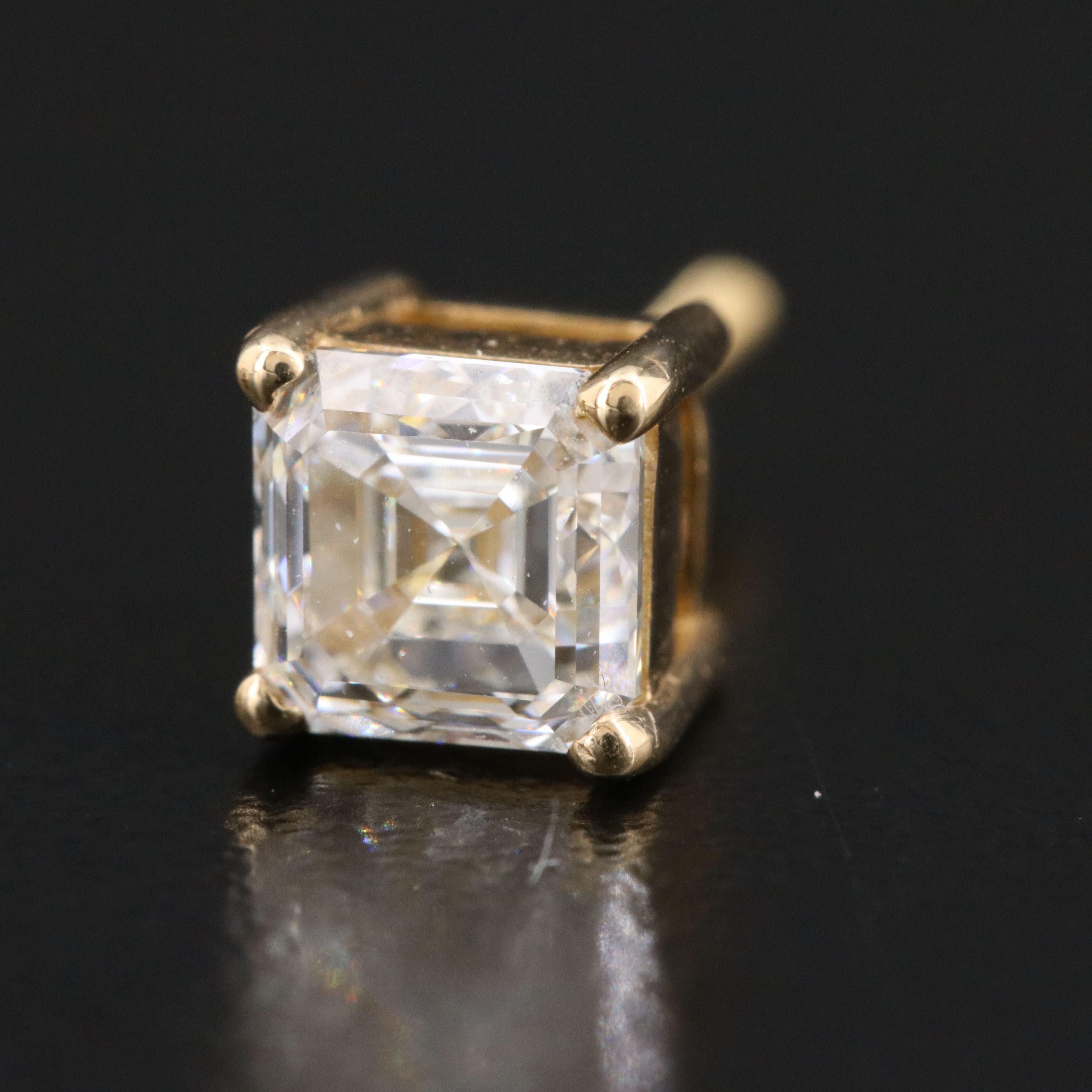 18K 2.00 CTW Diamond Stud Earrings with GIA Reports