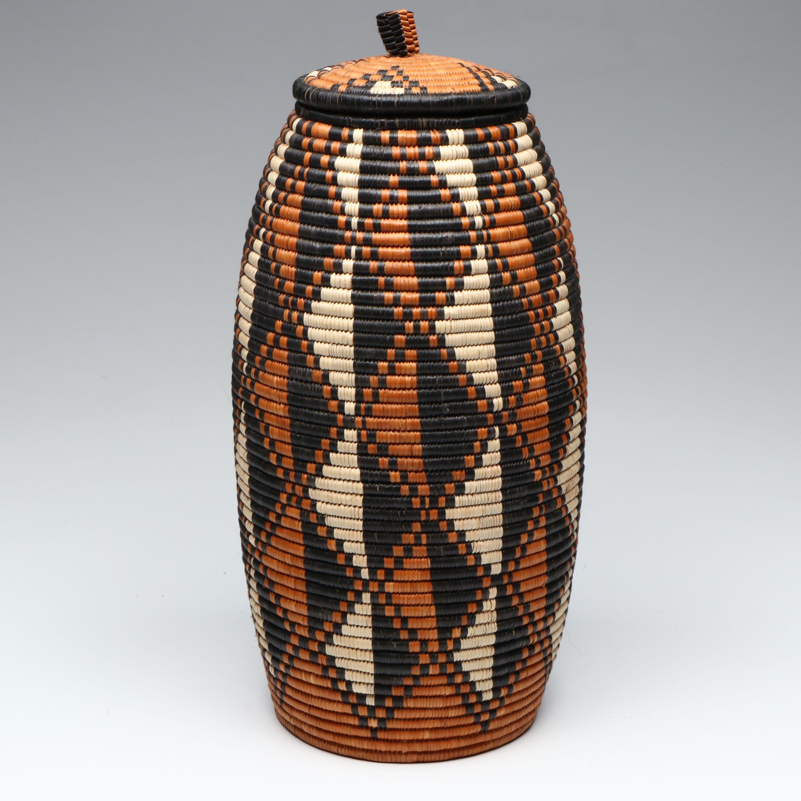Zodwo Gewezo South African Zulu Peoples Oval-Shaped Ilala Palm Basket