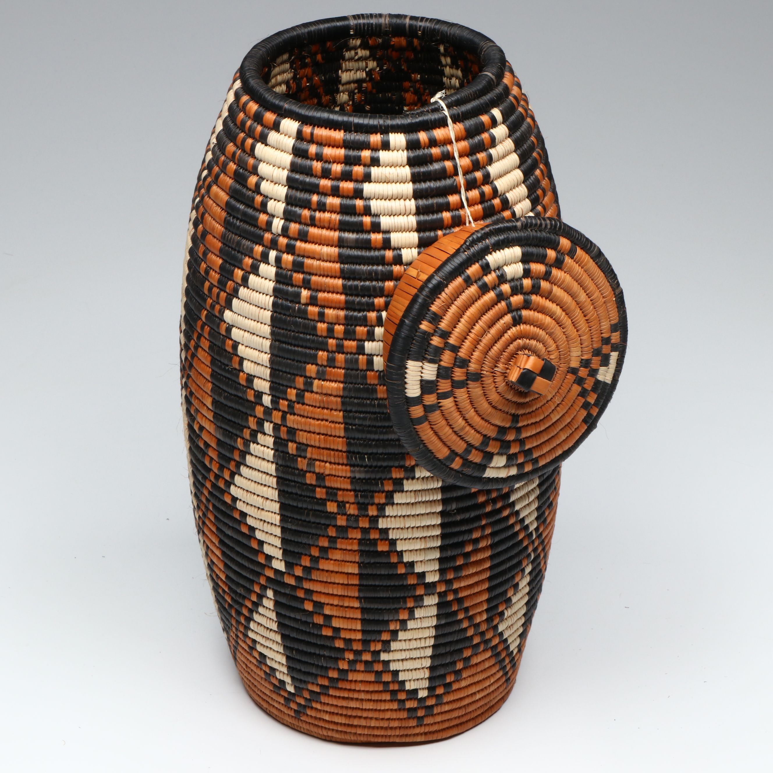 Zodwo Gewezo South African Zulu Peoples Oval-Shaped Ilala Palm Basket