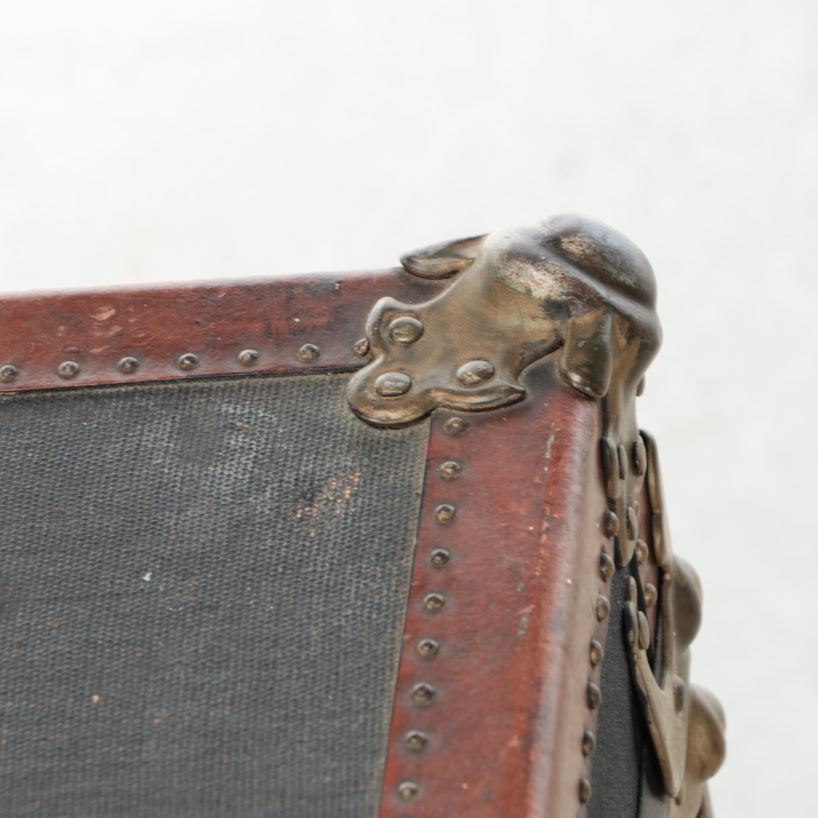 Yale & Towne Mfg. Co. Antique Steamer Trunk