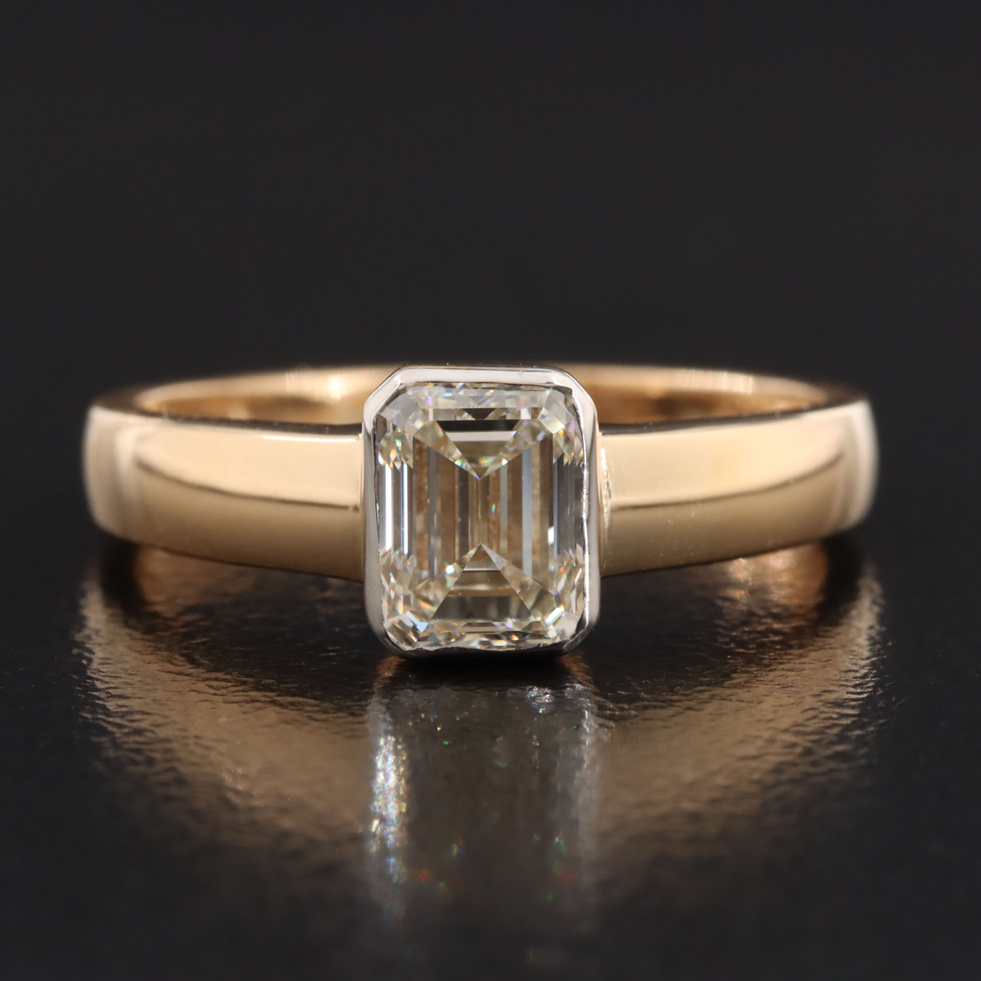 18K 1.00 CT Internally Flawless Diamond Solitaire Ring with GIA Report