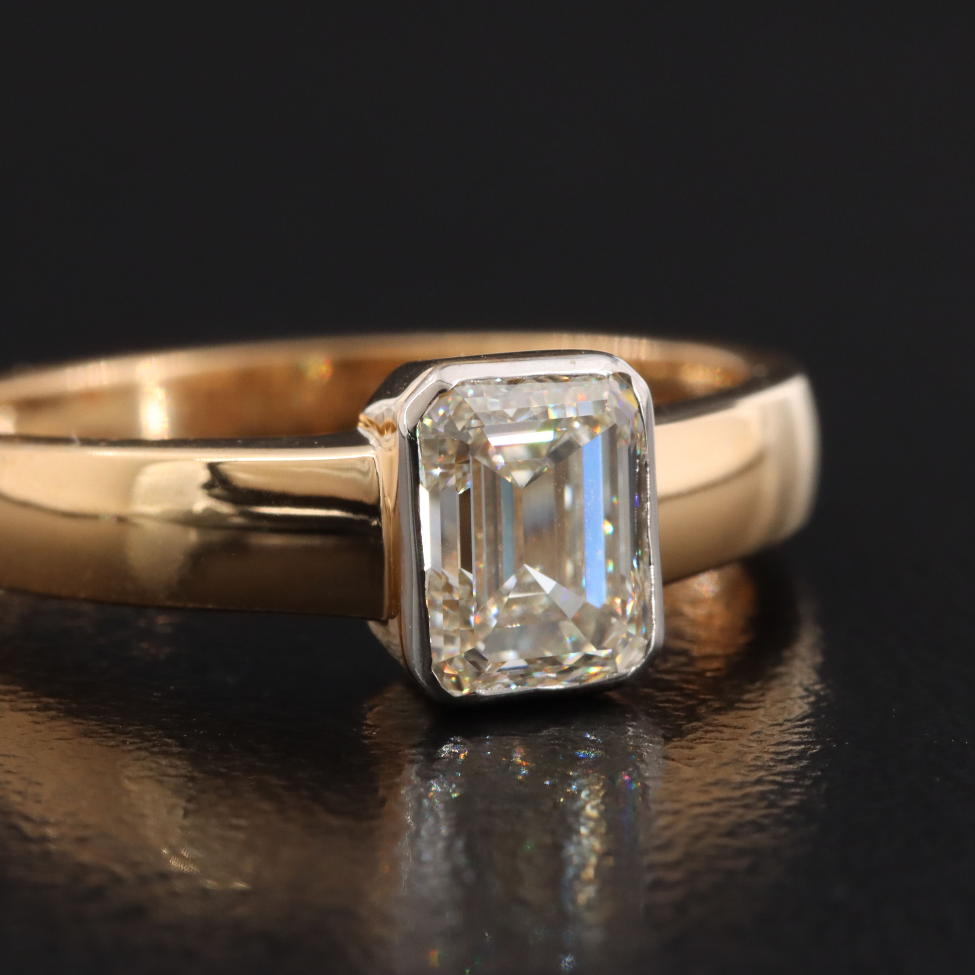 18K 1.00 CT Internally Flawless Diamond Solitaire Ring with GIA Report