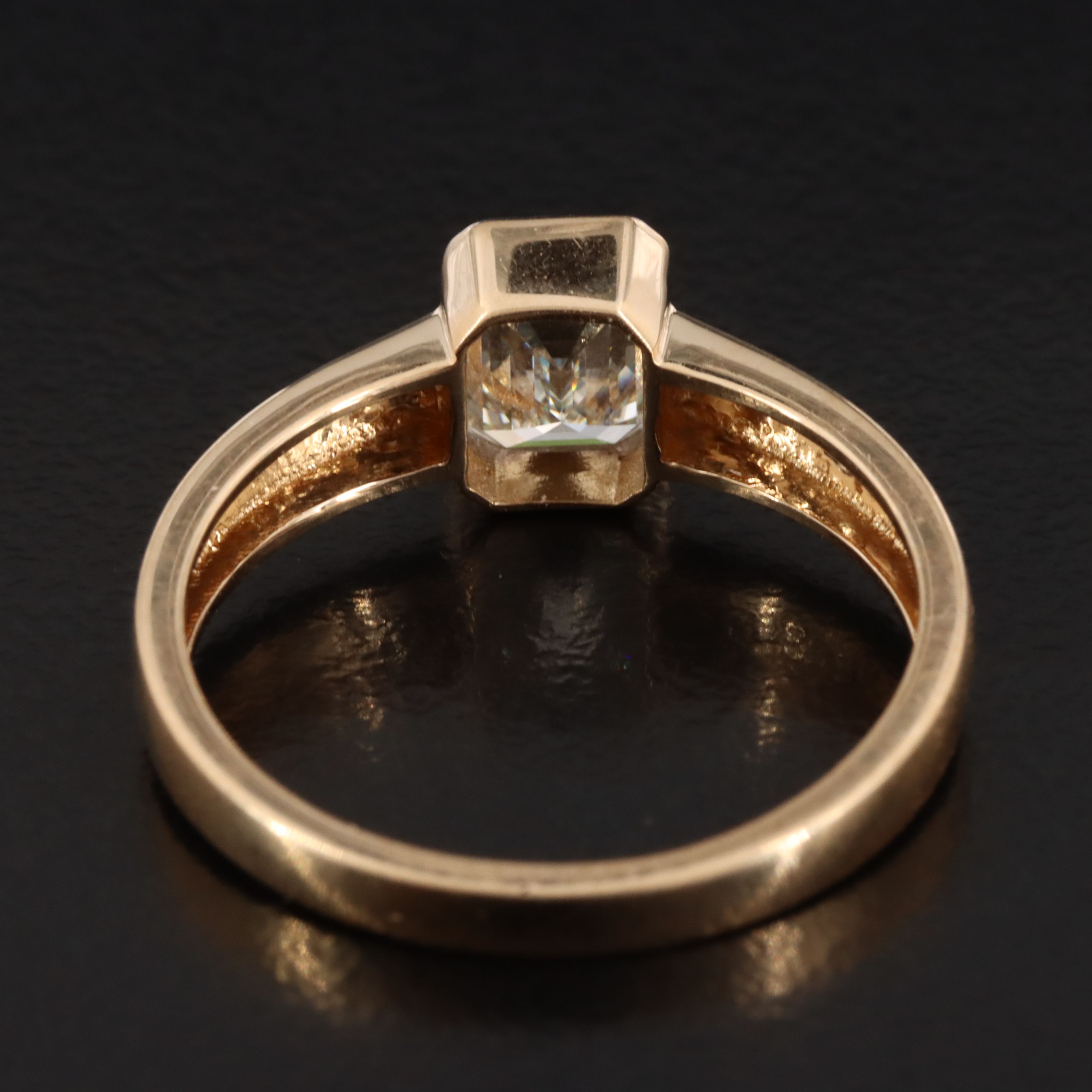 18K 1.00 CT Internally Flawless Diamond Solitaire Ring with GIA Report