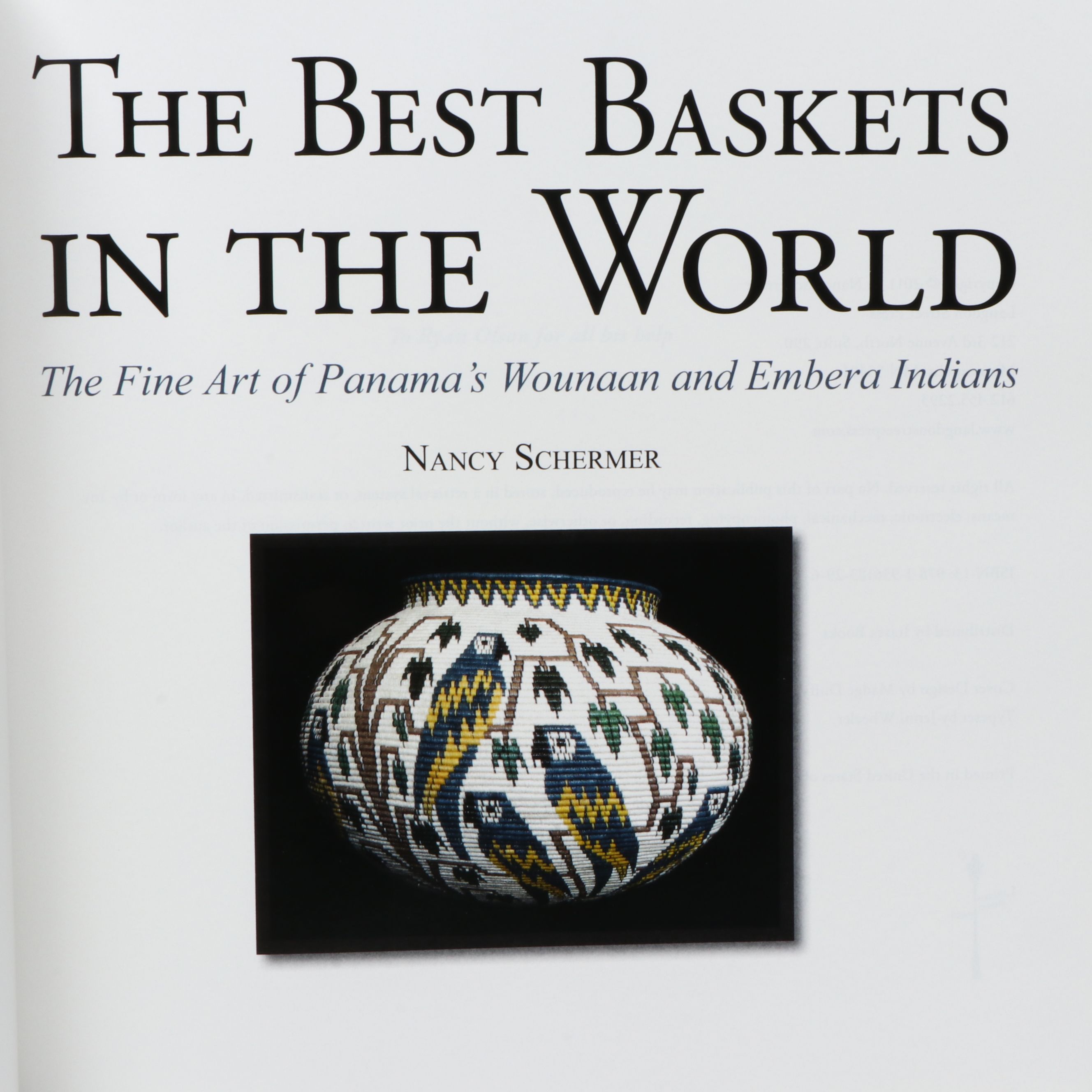 Panamanian Emberá-Wounaan Plant Fiber Basket with Heart-Shaped Leaves and Birds