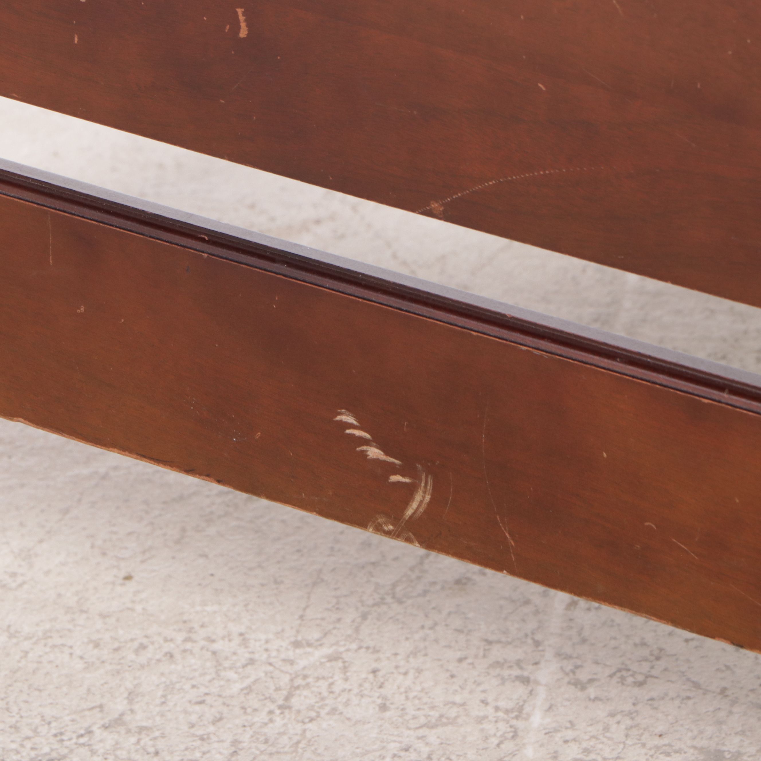 The Kling Factories Federal Style Mahogany Bed Frame, Early to Mid-20th Century
