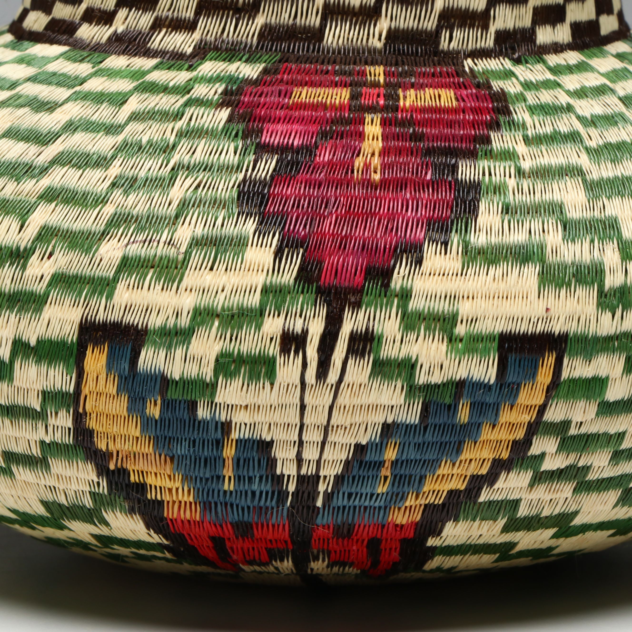 Panama Wounaan/Emberá Hand-Woven Chunga Fiber Basket