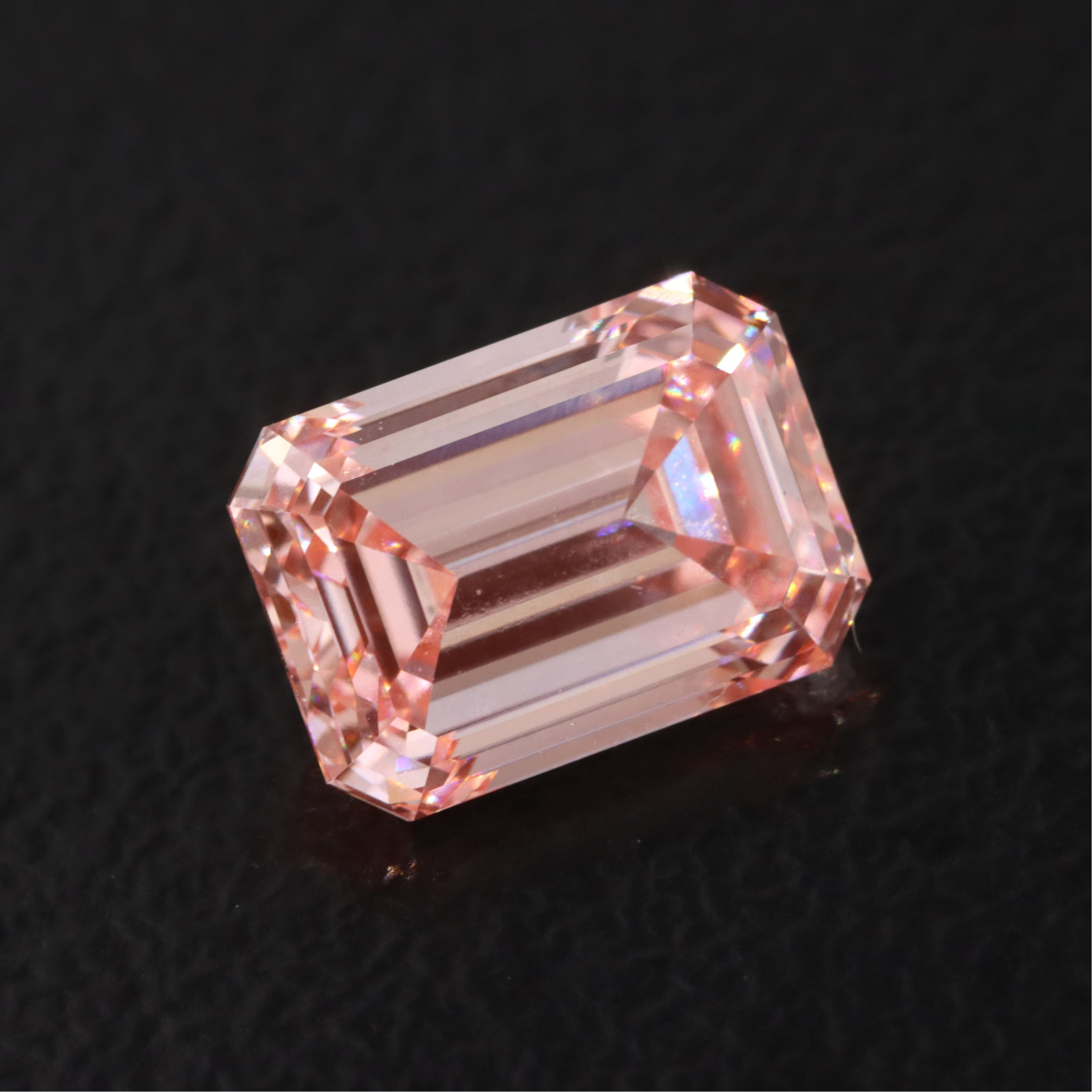 Loose 1.55 CT Lab Grown Fancy Diamond with IGI Report