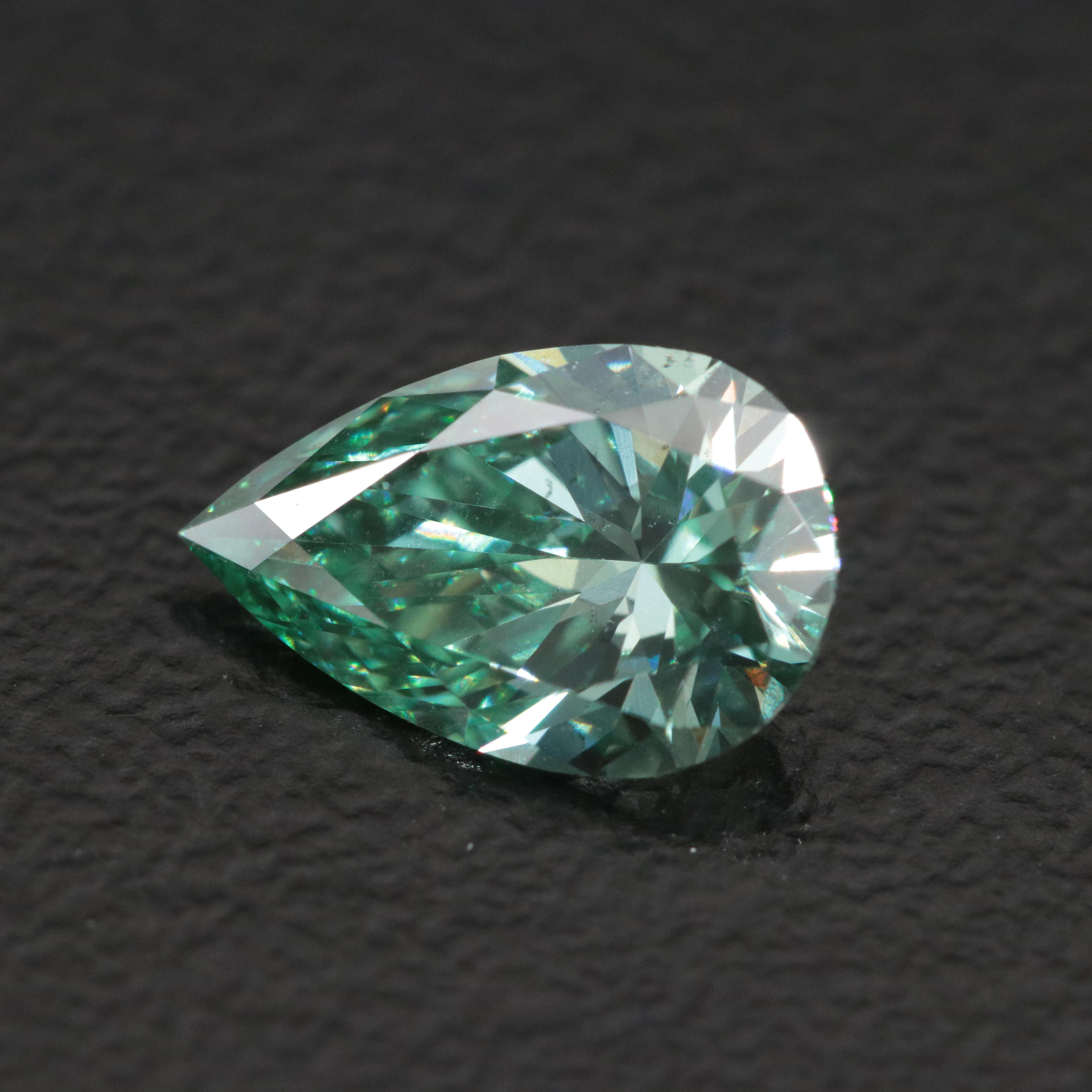Loose 1.01 CT Lab Grown Fancy Green Diamond with IGI Report