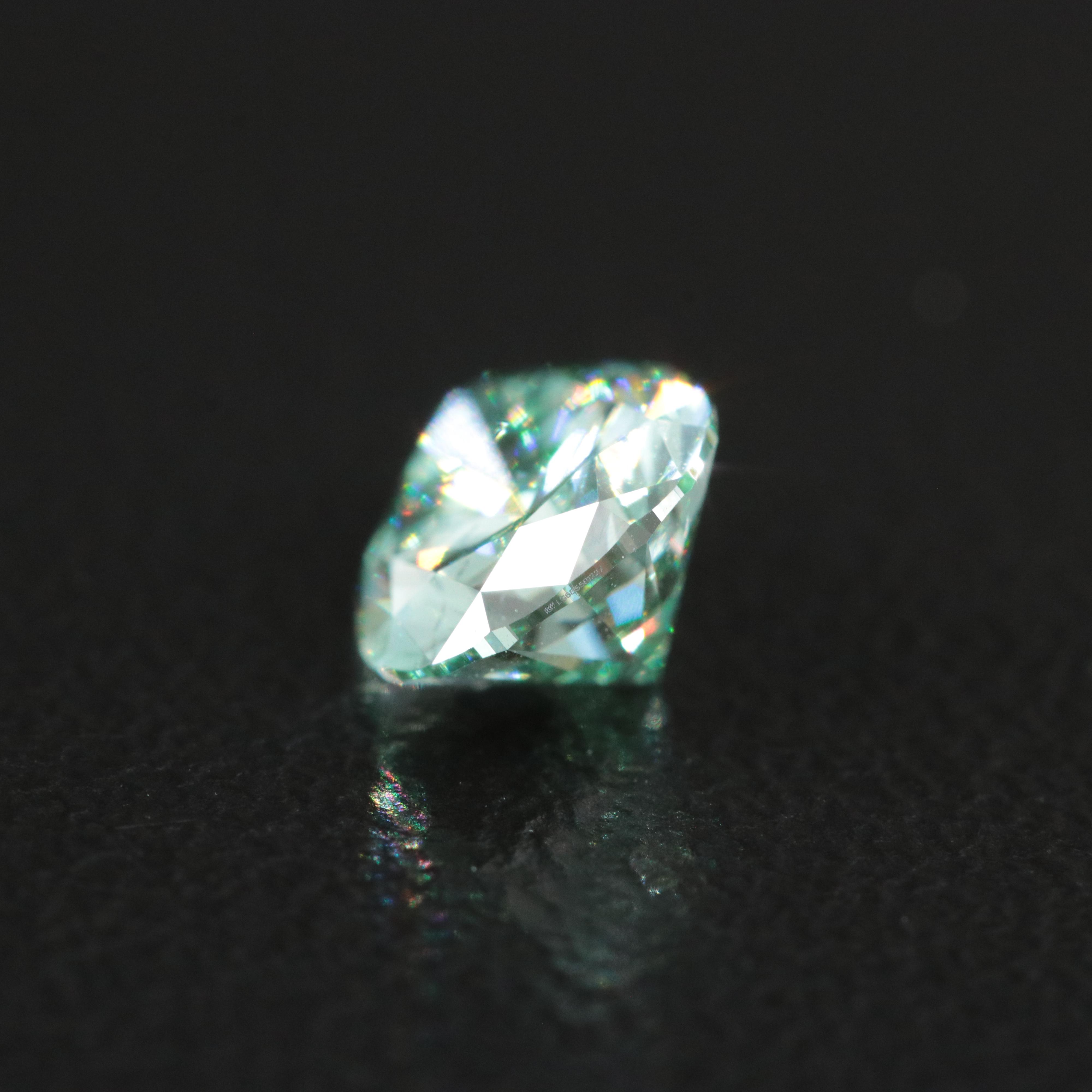 Loose 1.01 CT Lab Grown Fancy Green Diamond with IGI Report