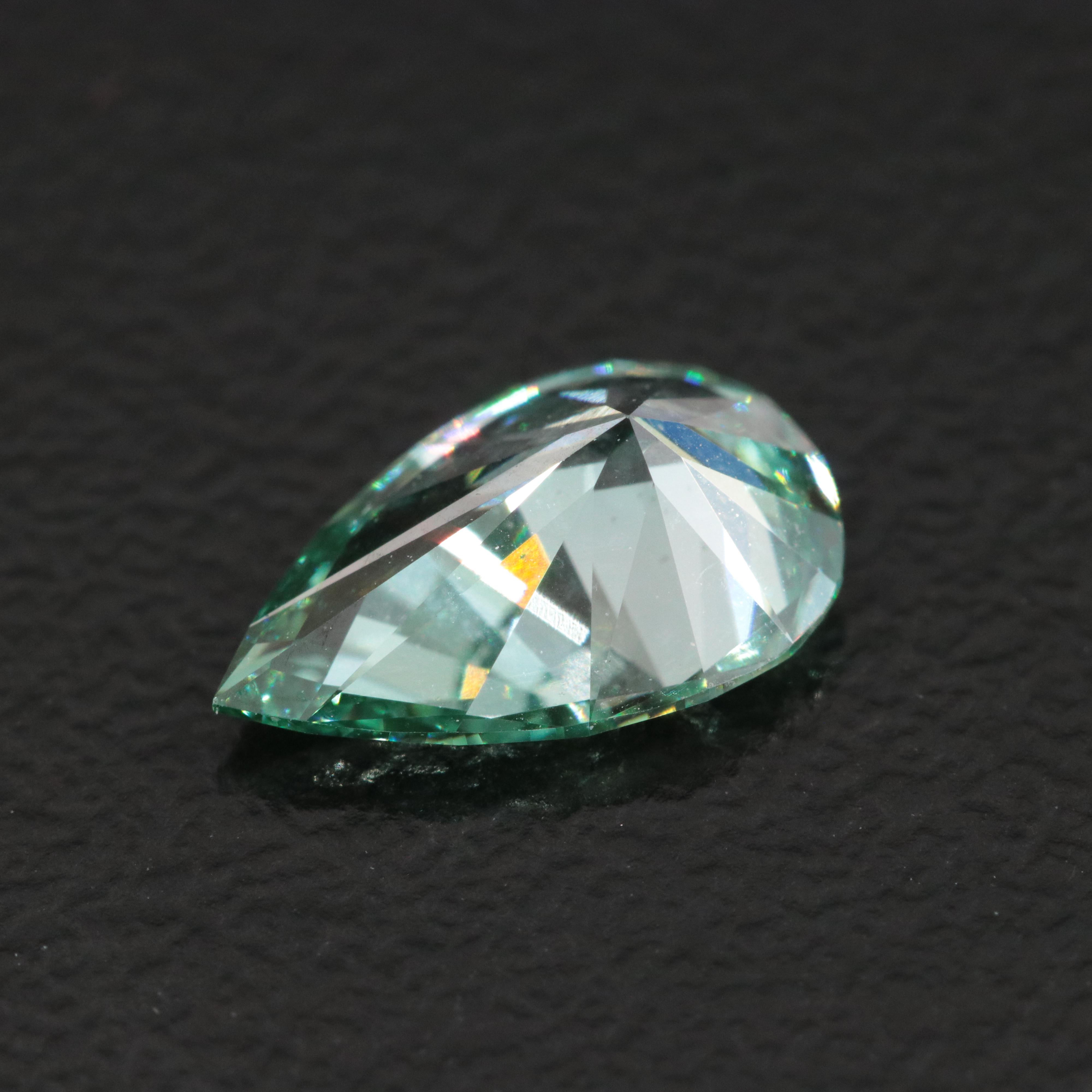 Loose 1.01 CT Lab Grown Fancy Green Diamond with IGI Report