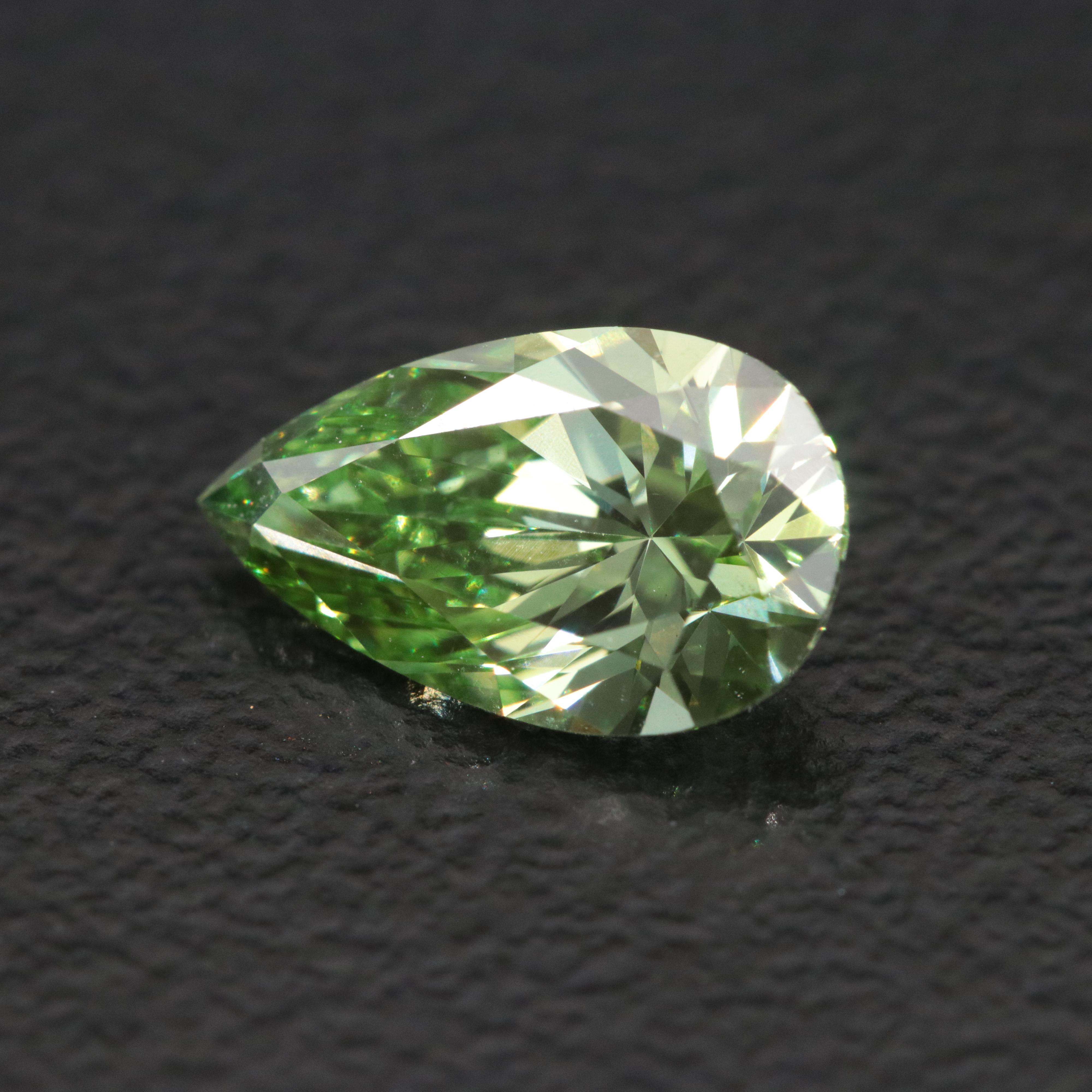 Loose 1.02 CT Lab Grown Fancy Green Diamond with IGI Report
