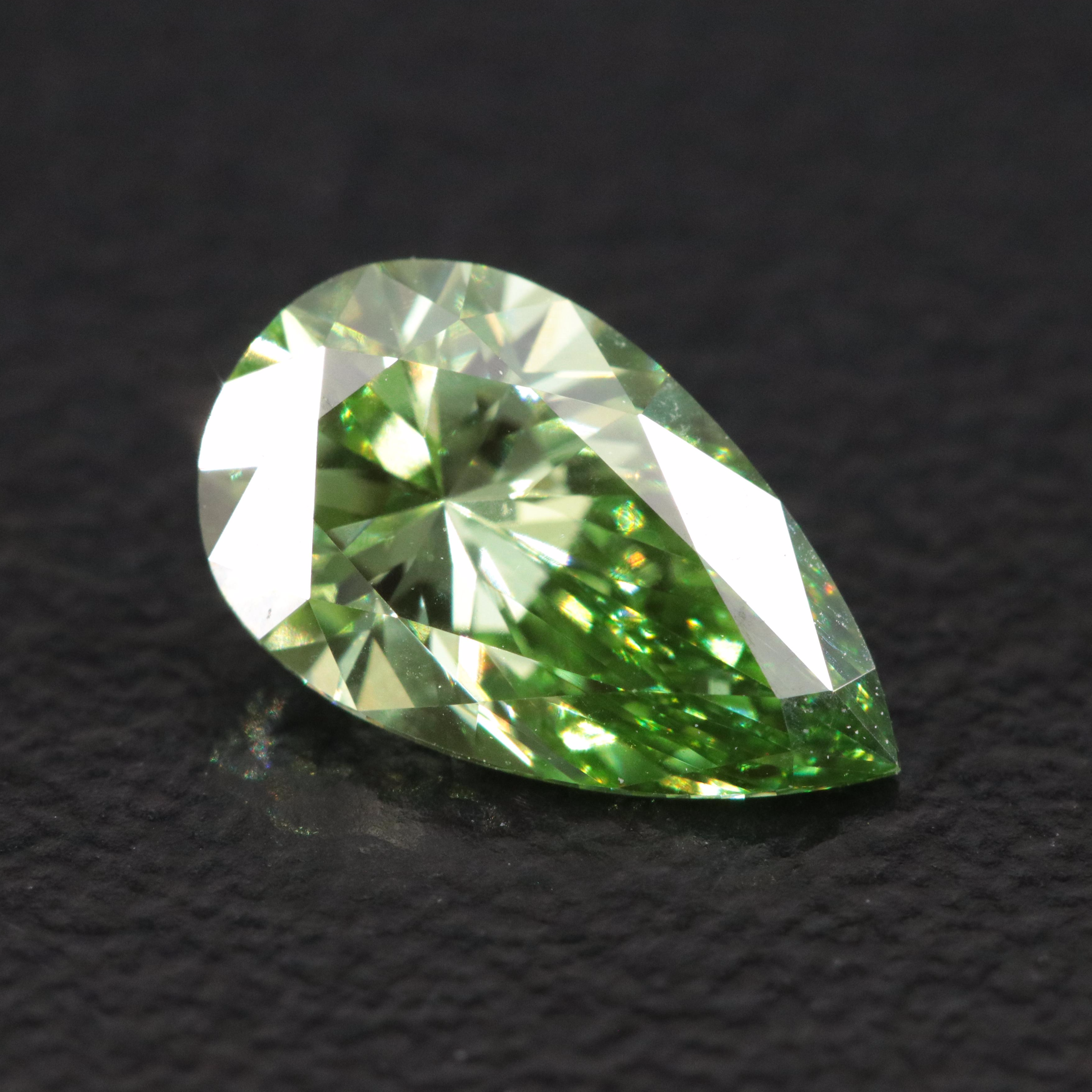 Loose 1.02 CT Lab Grown Fancy Green Diamond with IGI Report