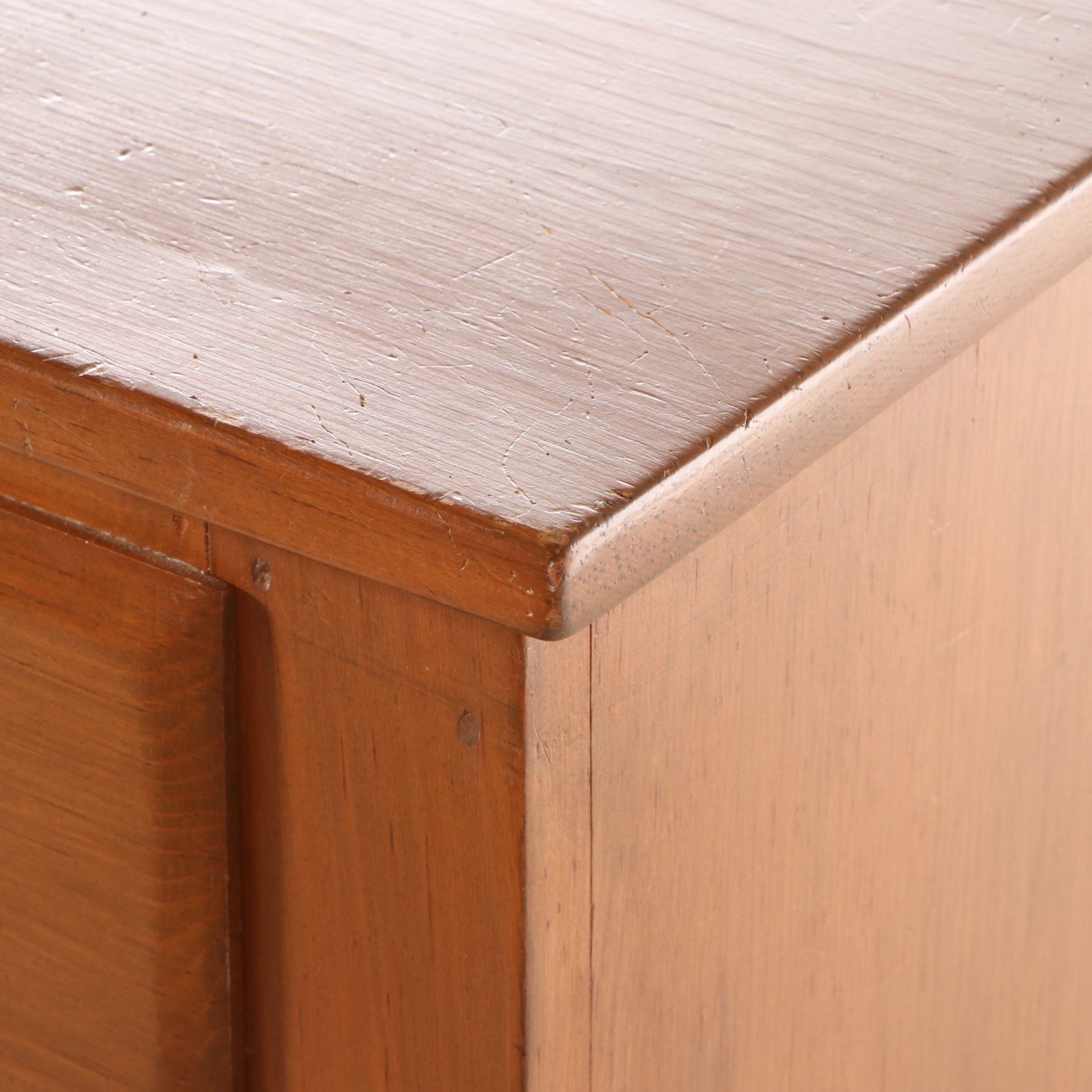 American Pine Six-Drawer Dresser