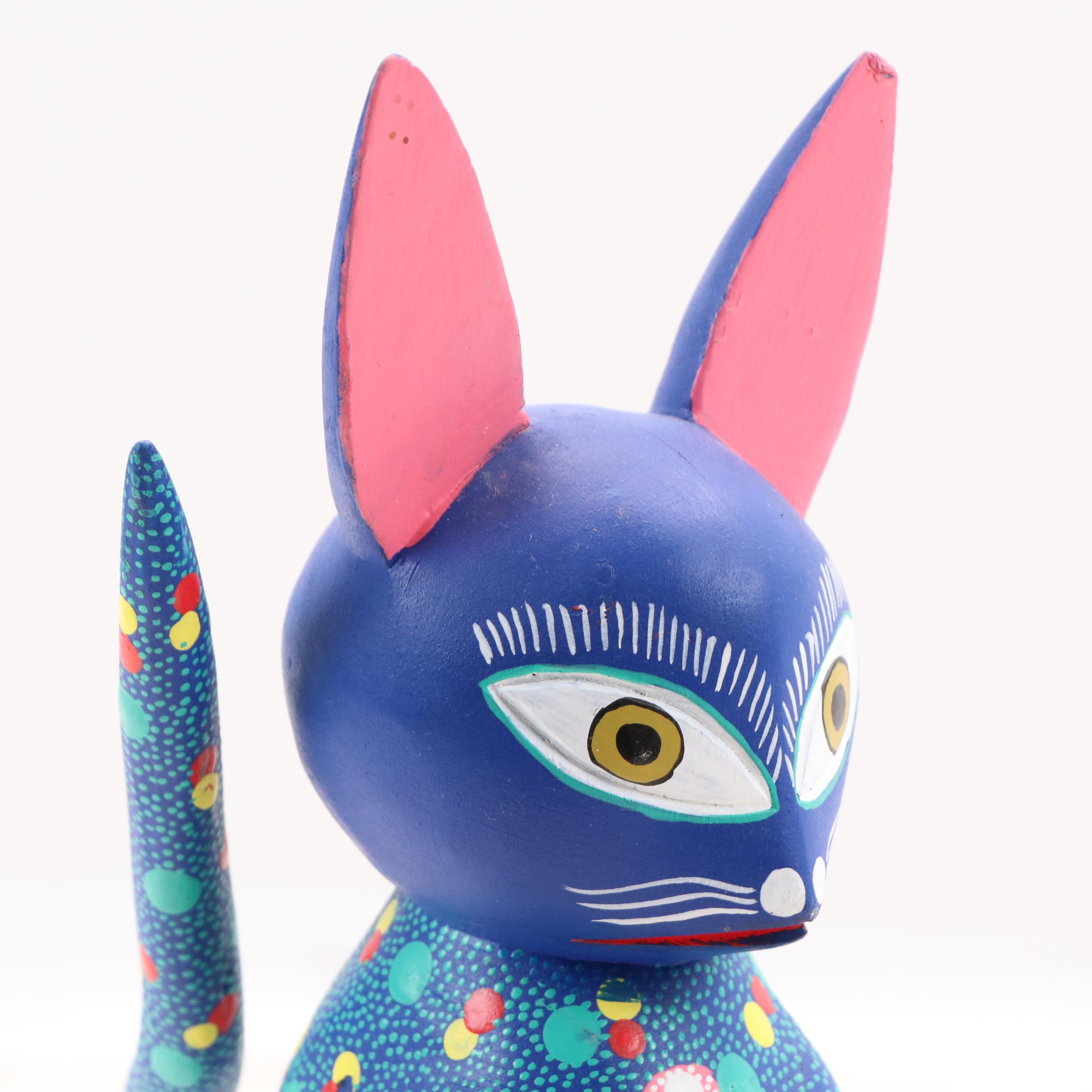 Francisco Hernandez Cruz Oaxacan Folk Art Hand-Painted Wood Cat Sculpture