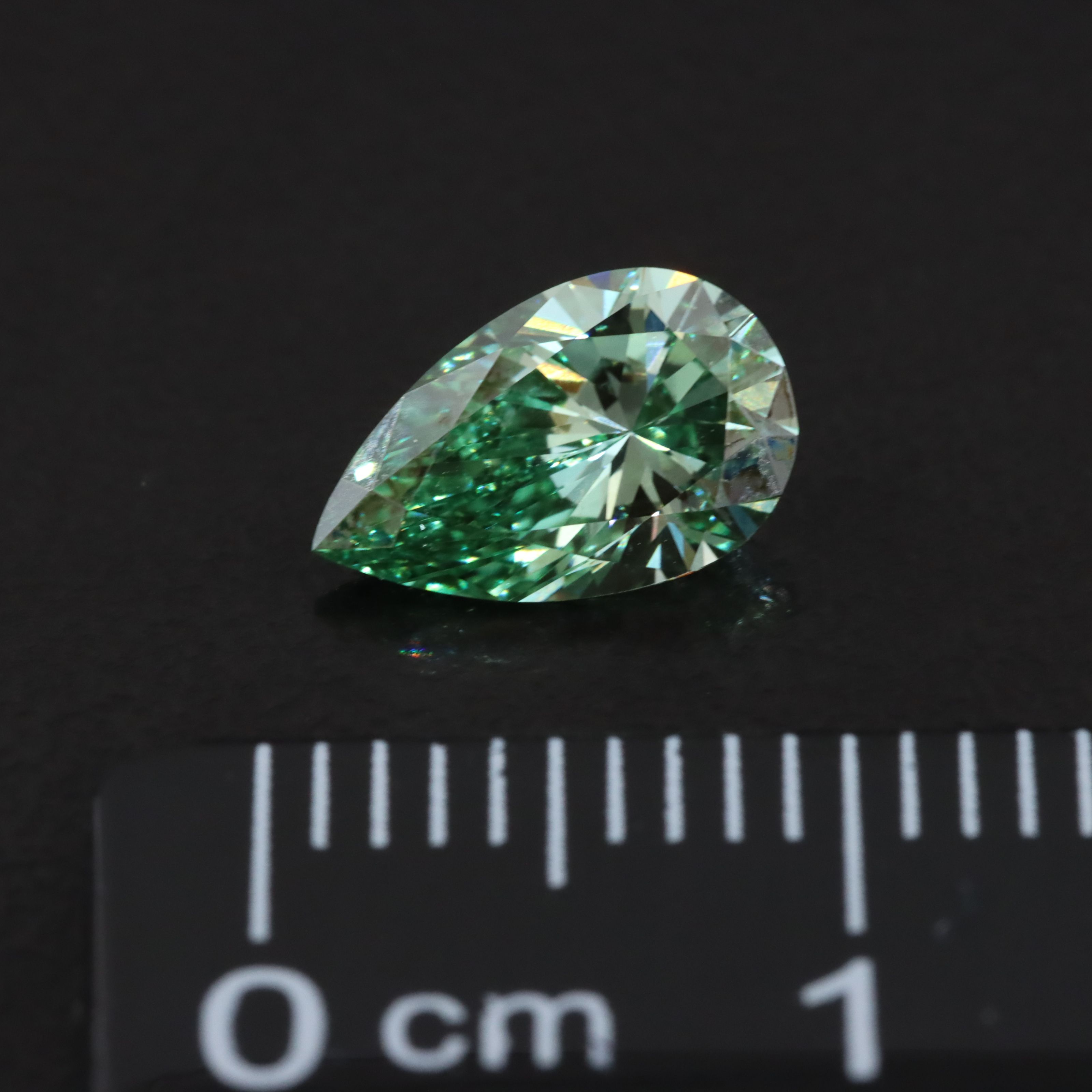 Loose 1.01 CT Lab Grown Fancy Diamond with IGI Report