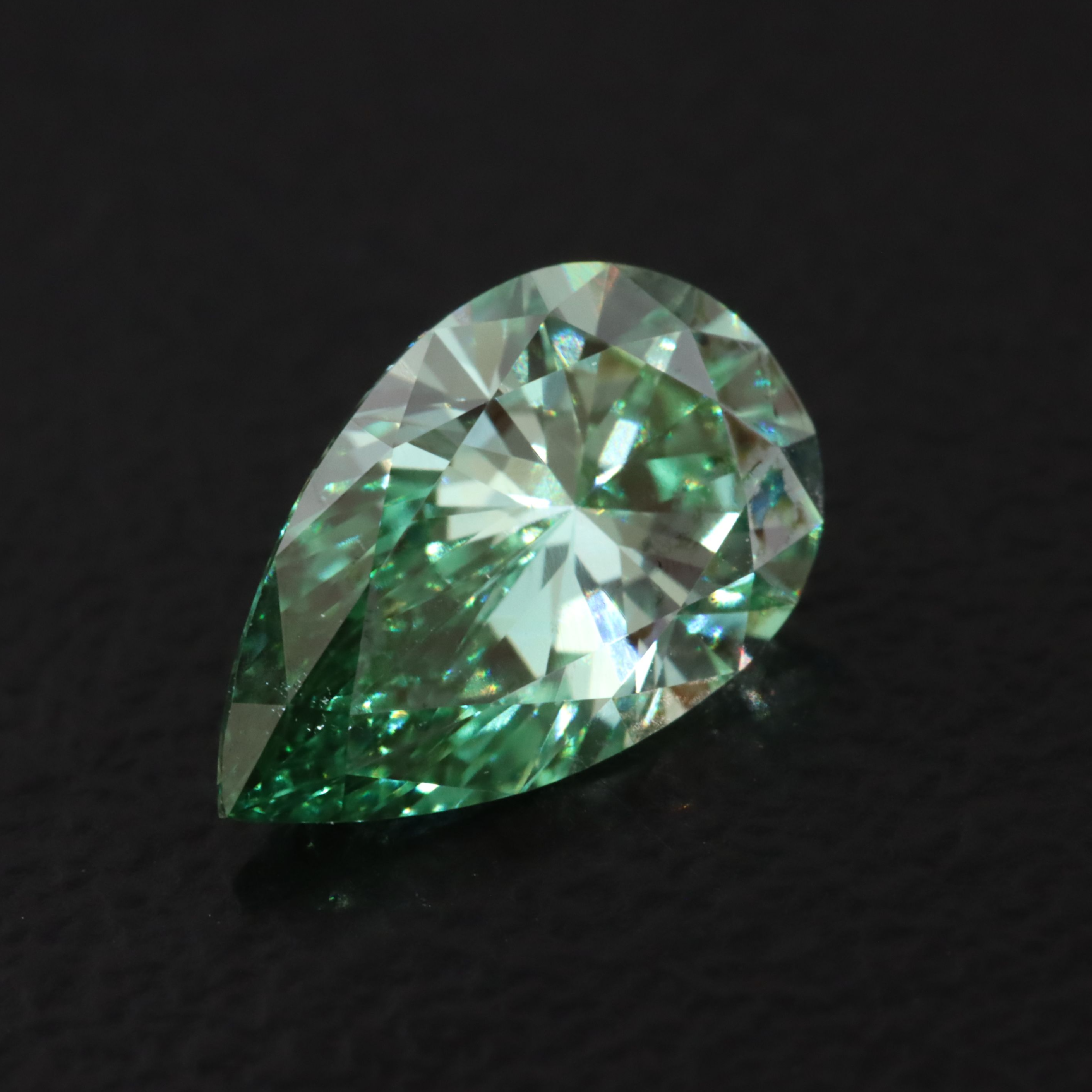 Loose 1.01 CT Lab Grown Fancy Diamond with IGI Report