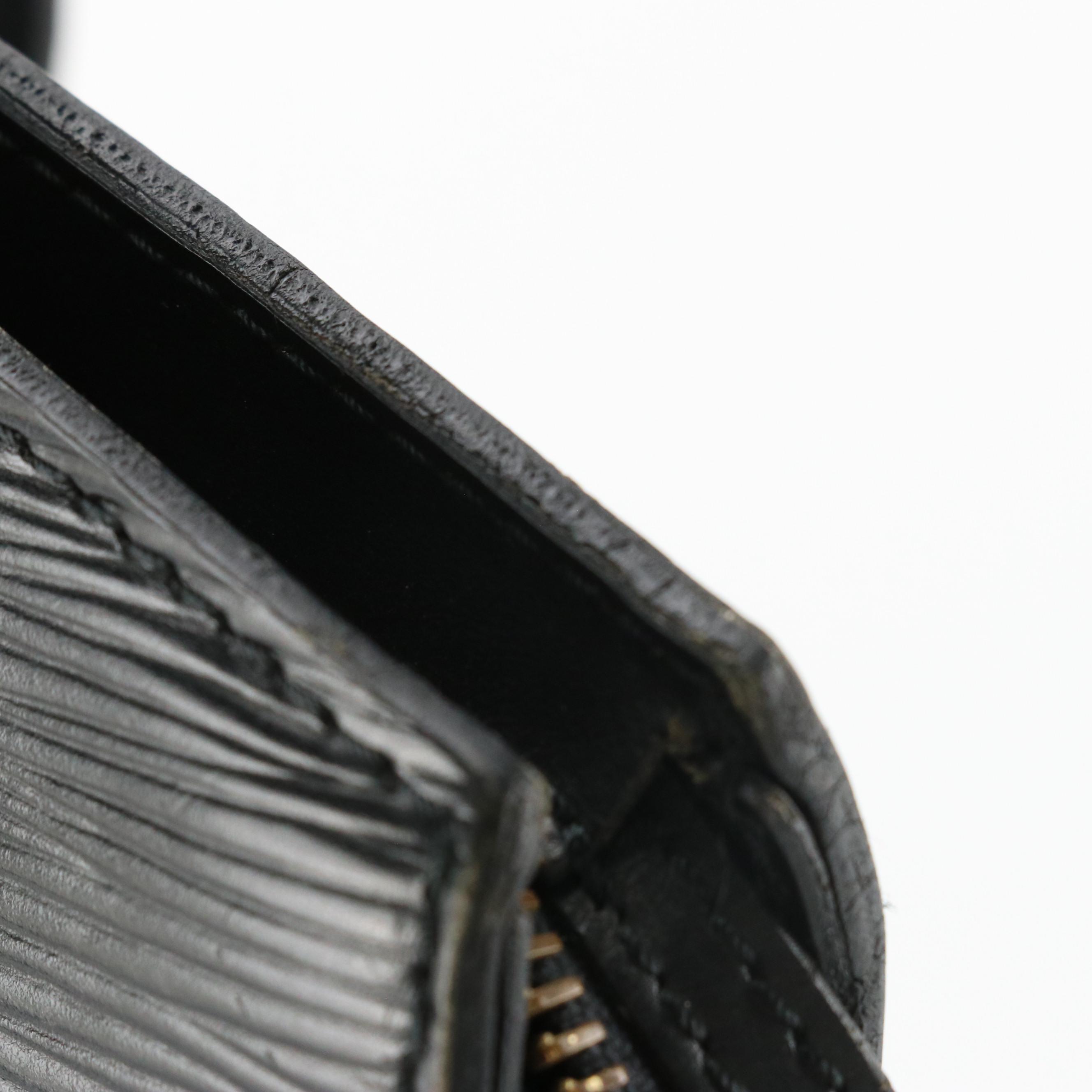 Louis Vuitton Saint Jacques GM Shoulder Bag in Black Epi Leather