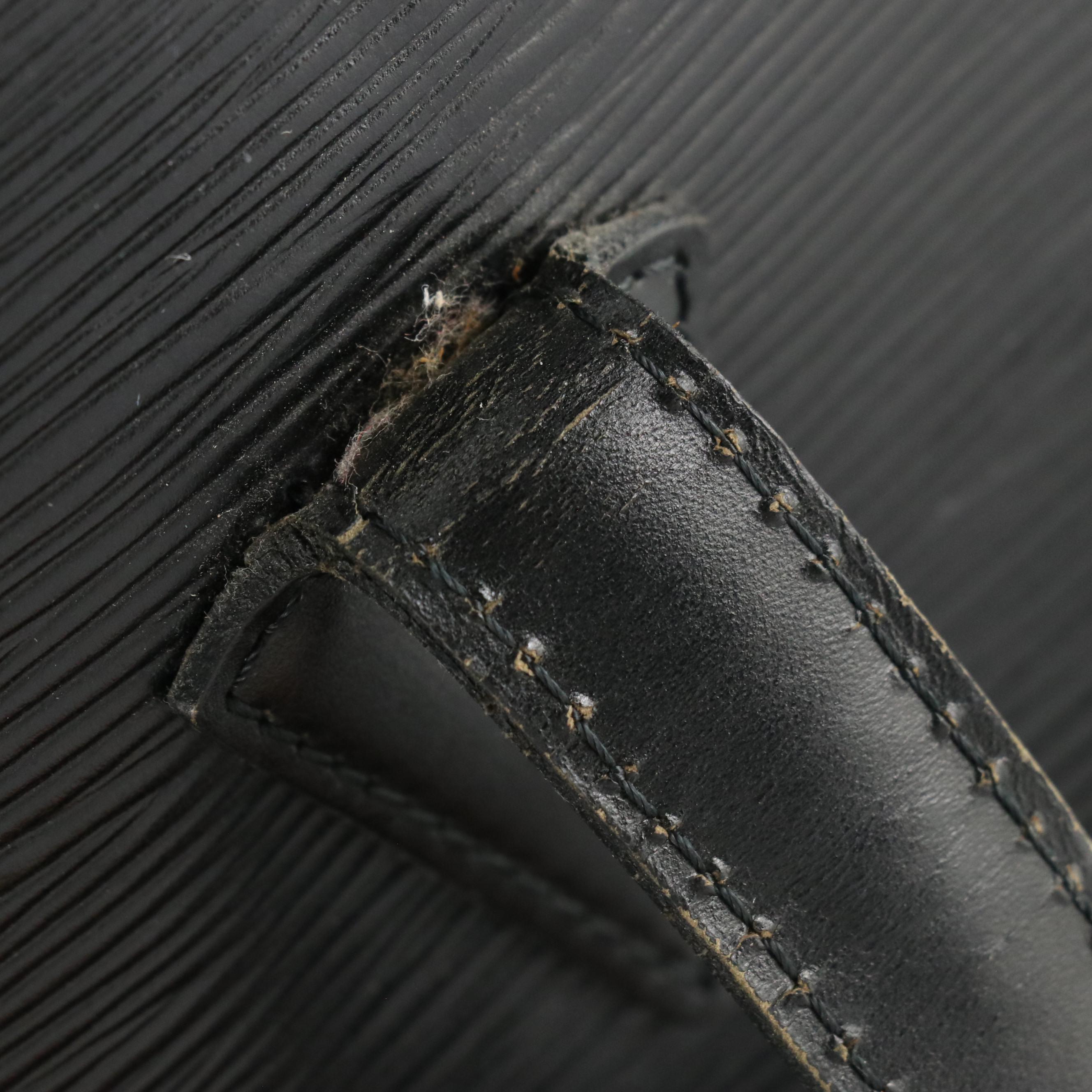 Louis Vuitton Saint Jacques GM Shoulder Bag in Black Epi Leather