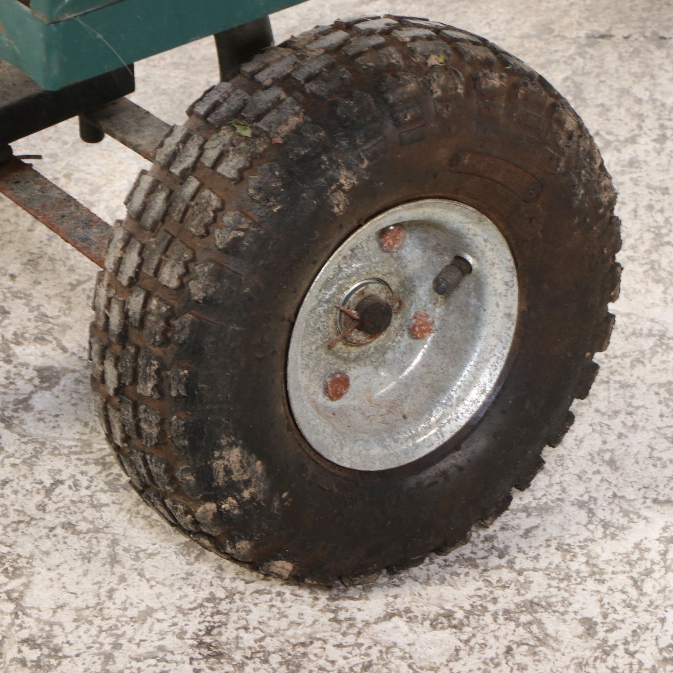 Heavy-Duty Utility Garden Cart