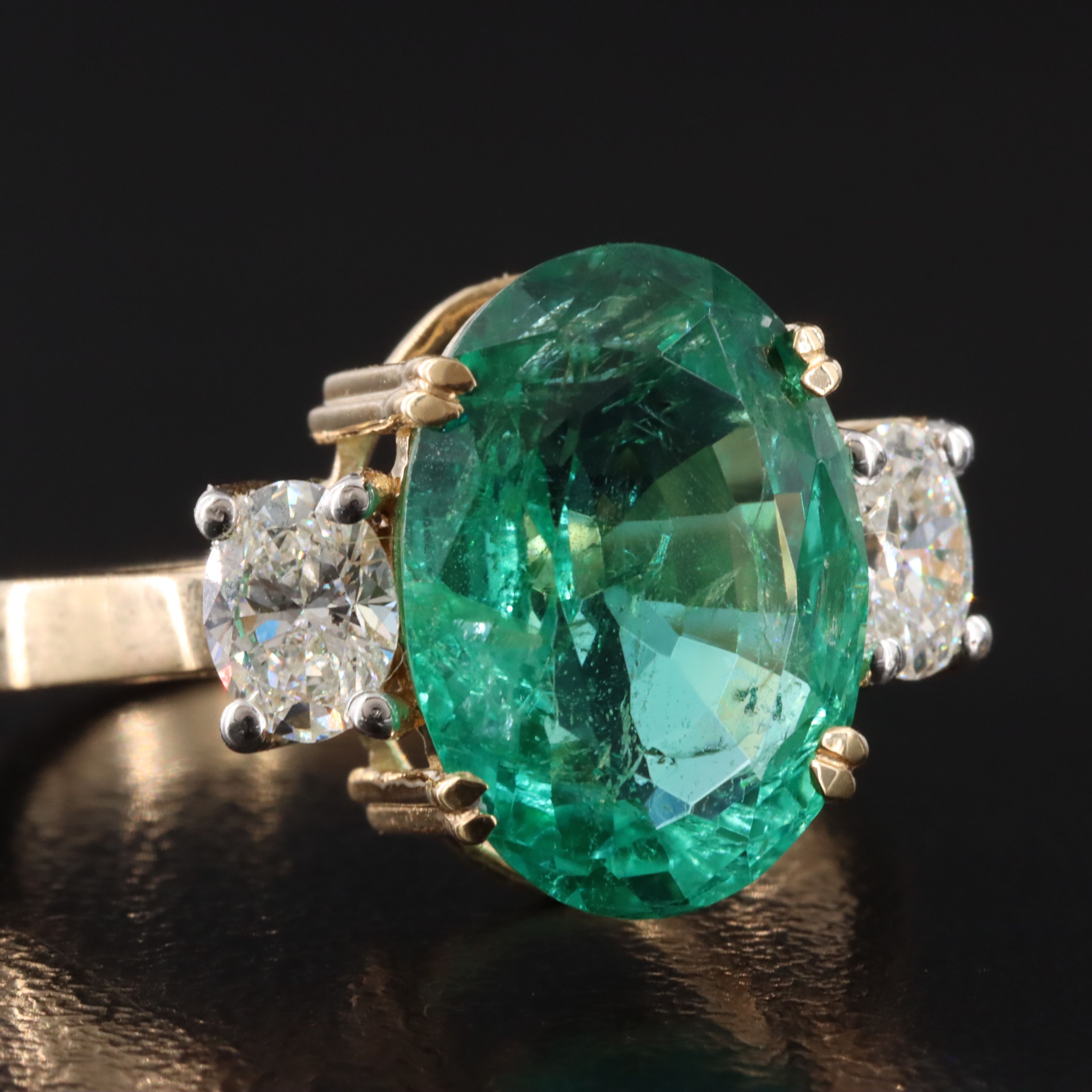 18K 4.75 CT Zambia Emerald and 0.60 CTW Diamond Ring with GIA Reports