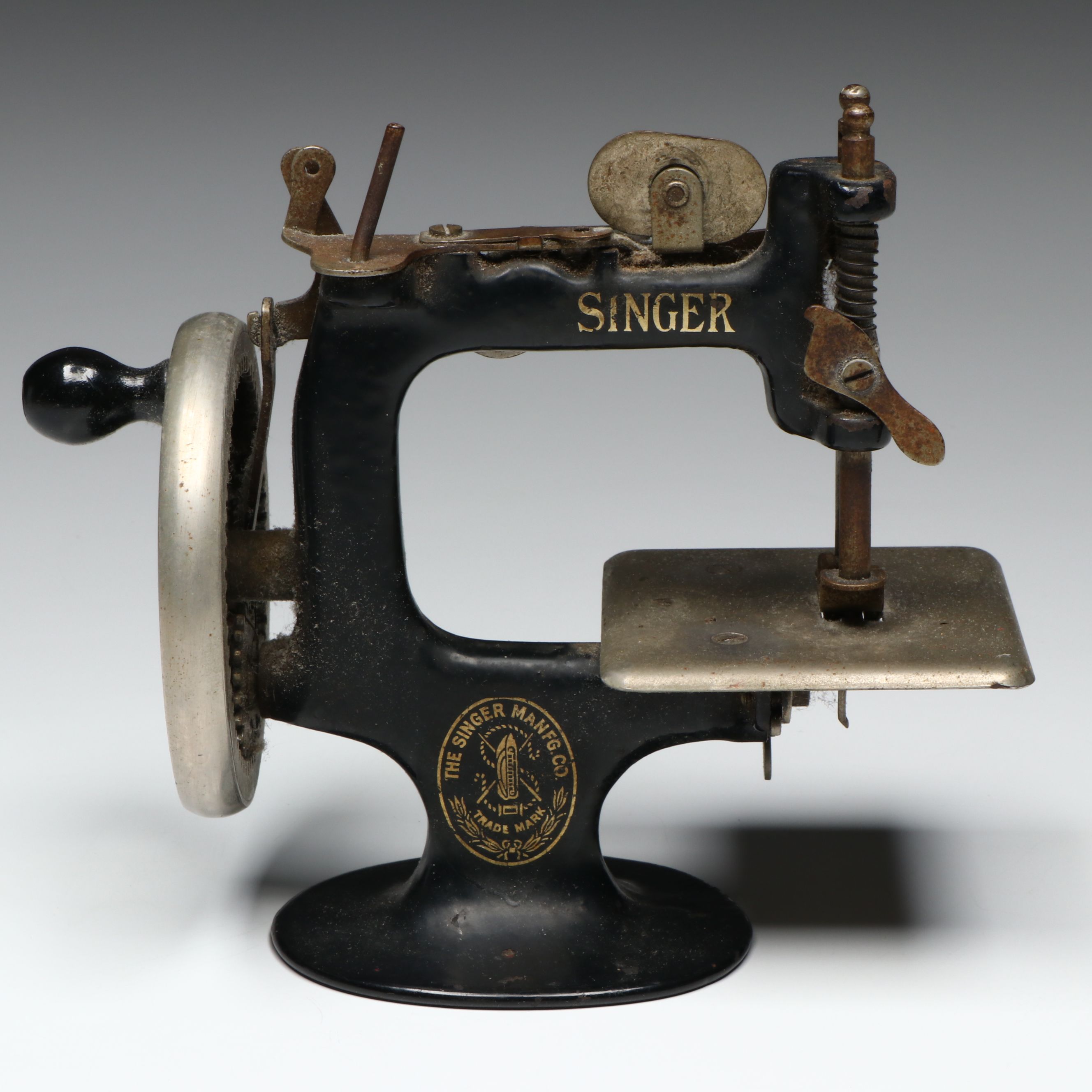 Singer Model 20 Child's Sewing Machine