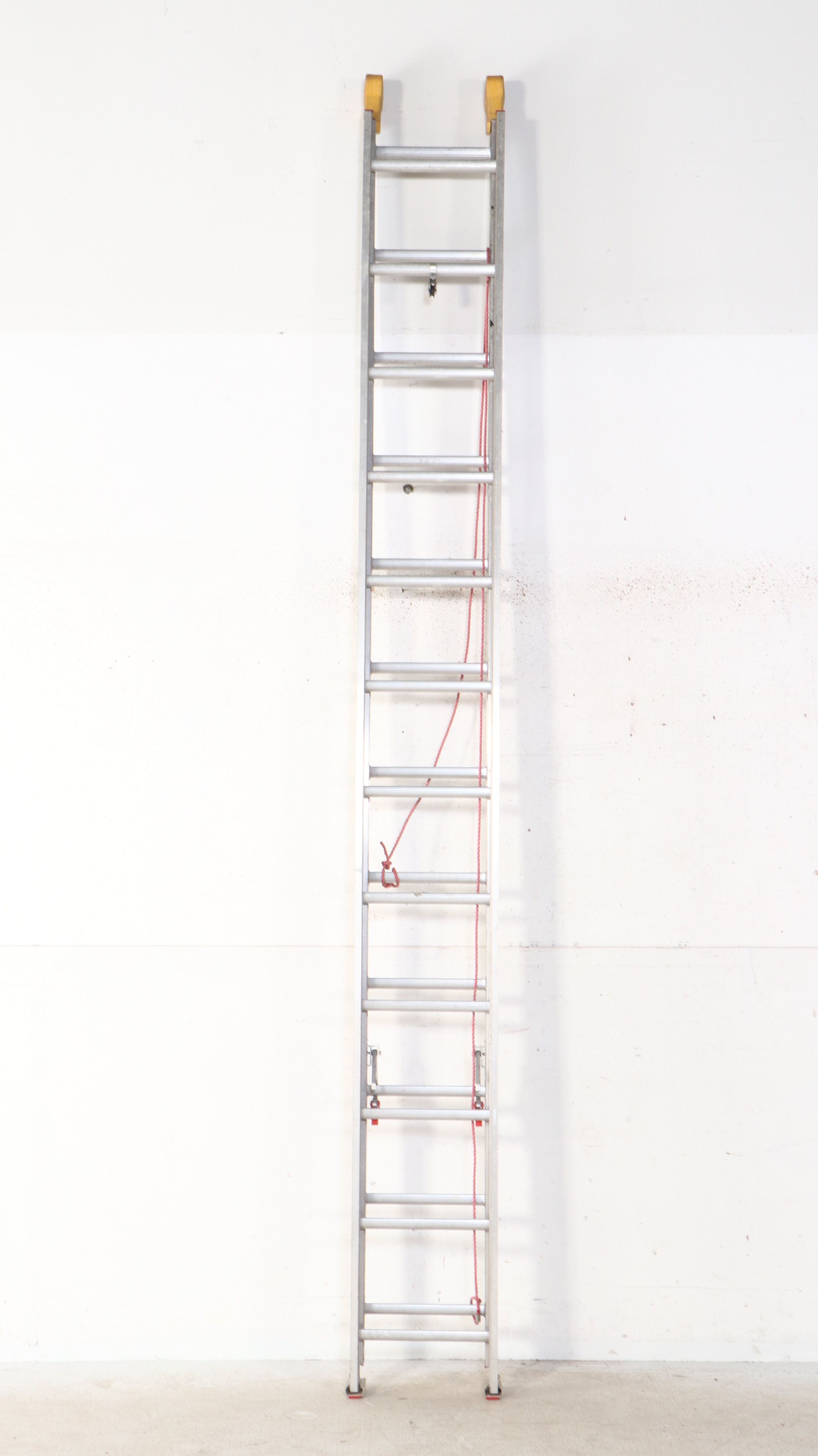 12' Aluminum Extension Ladder