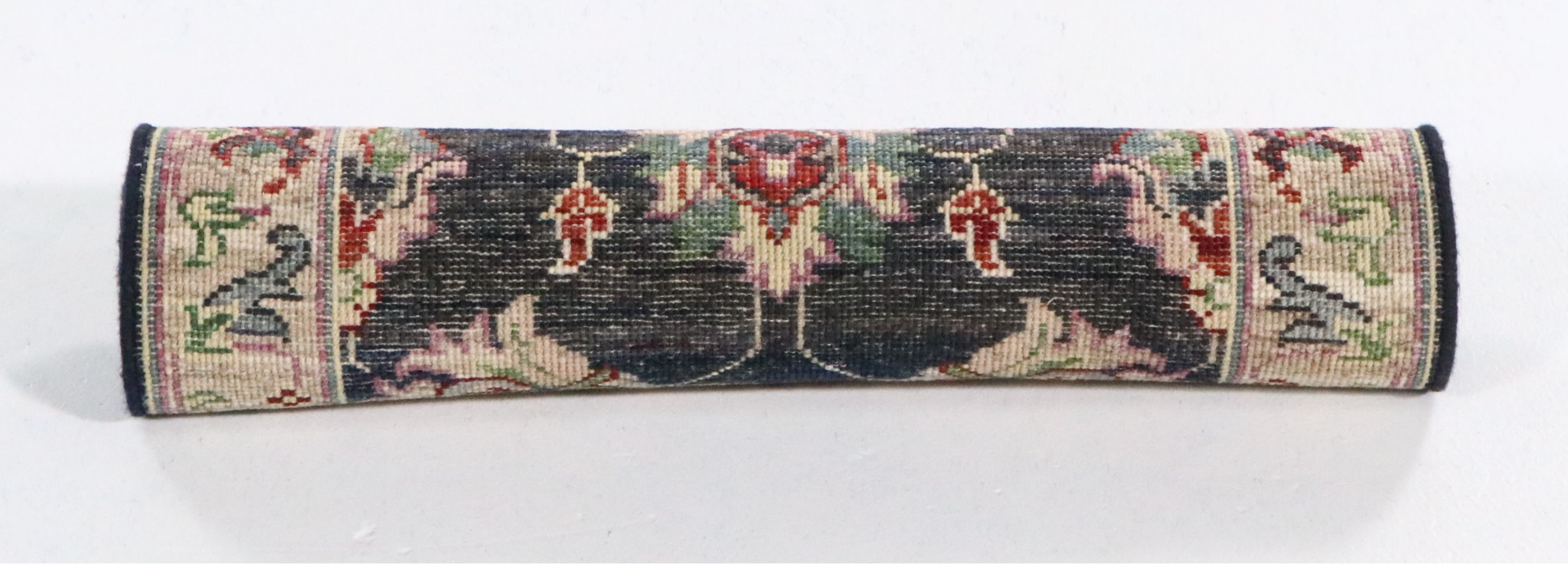 2' x 3'1 Hand-Knotted Indian Agra Accent Rug