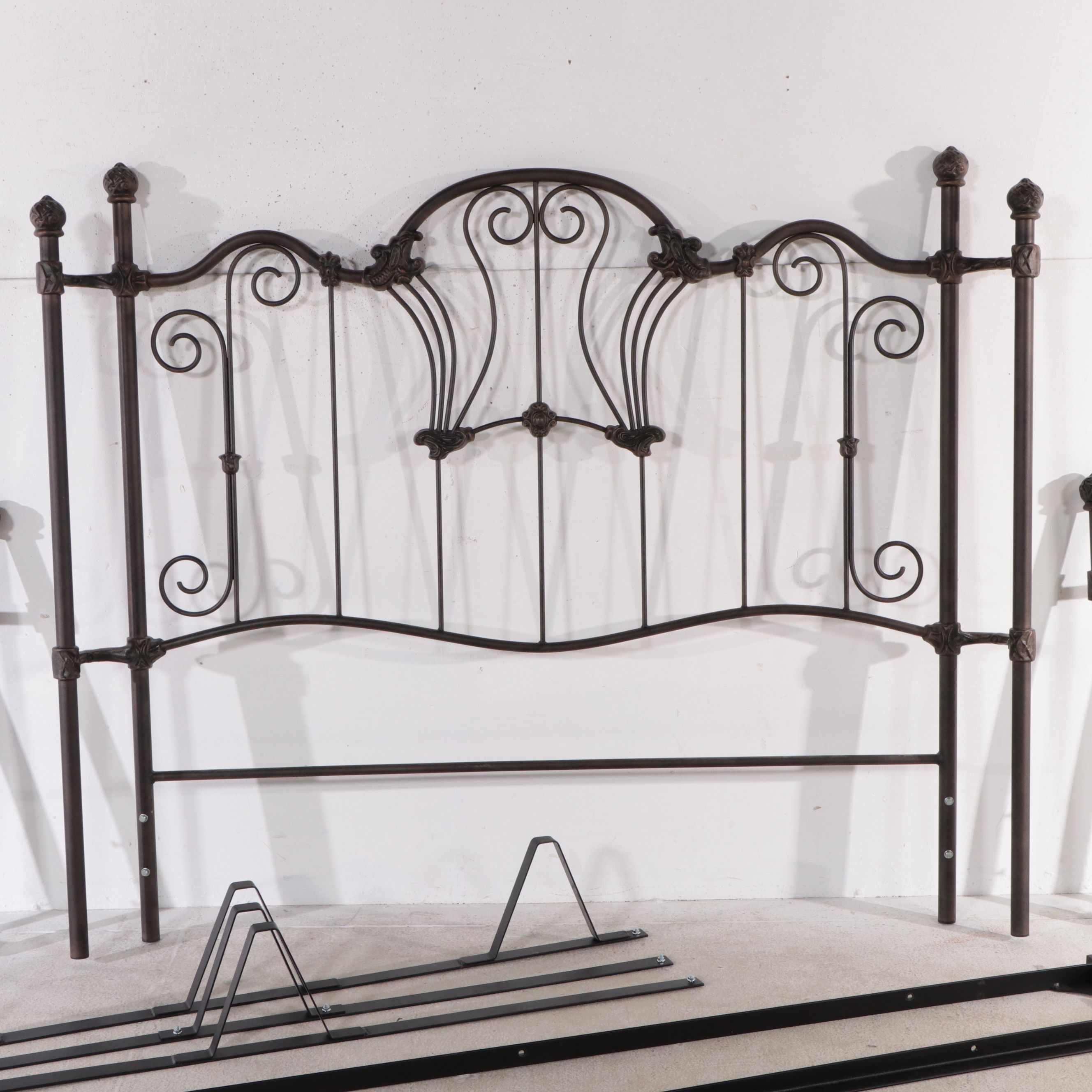 Victorian Style Wrought Metal Queen Size Bed Frame