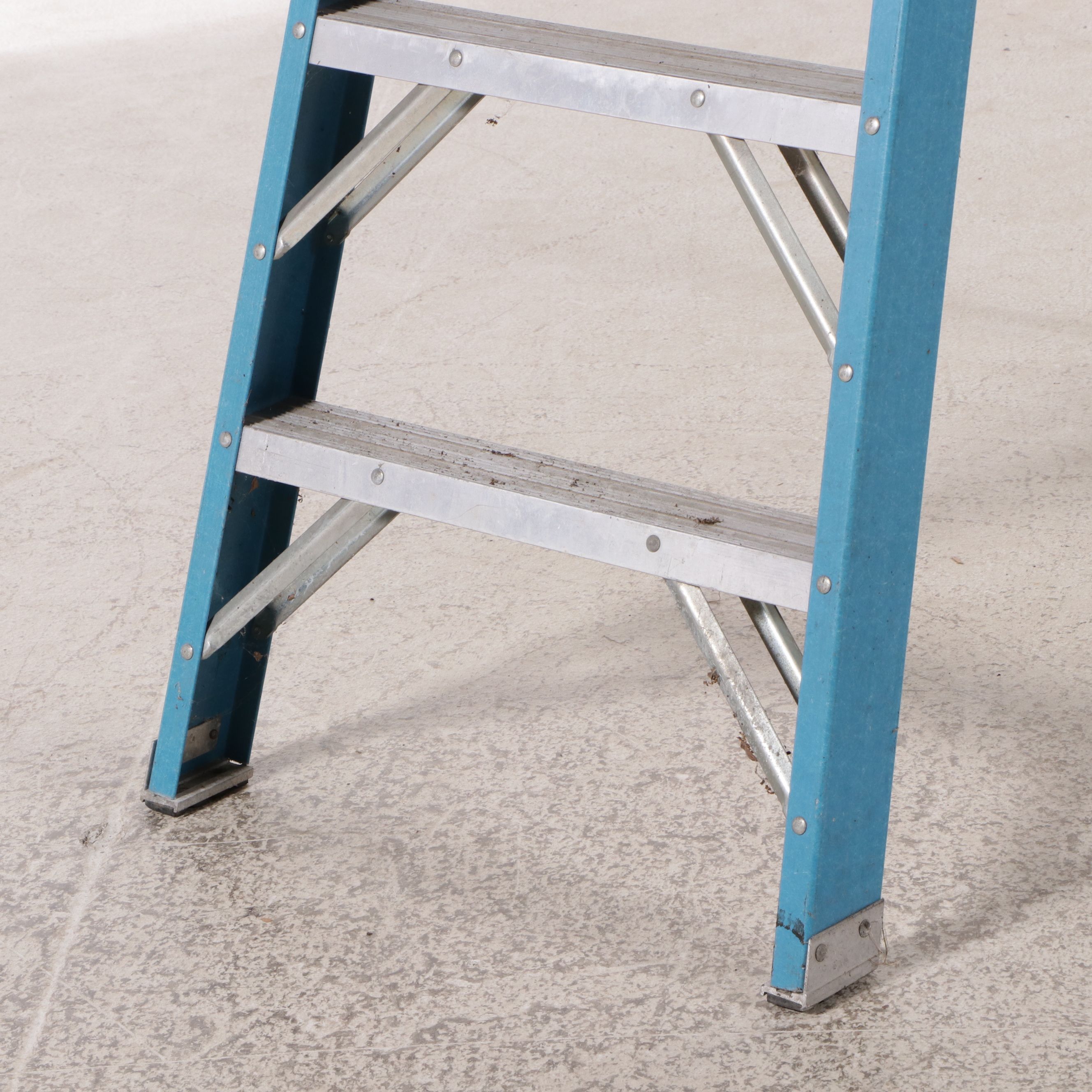 Werner 8' Step Ladder