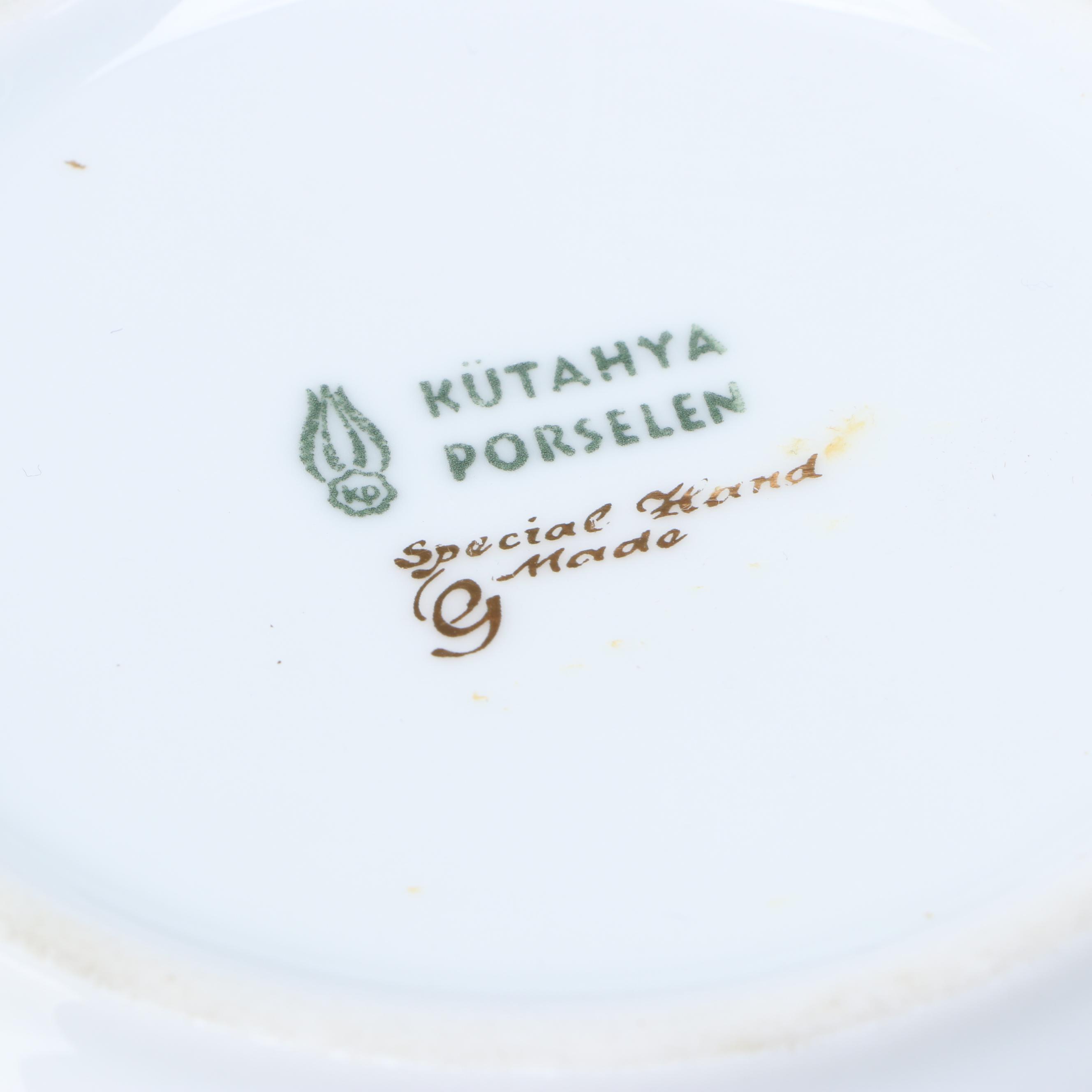 Spode "Shima" Bone China Dinner Plate and Kütahya Porselen Plate