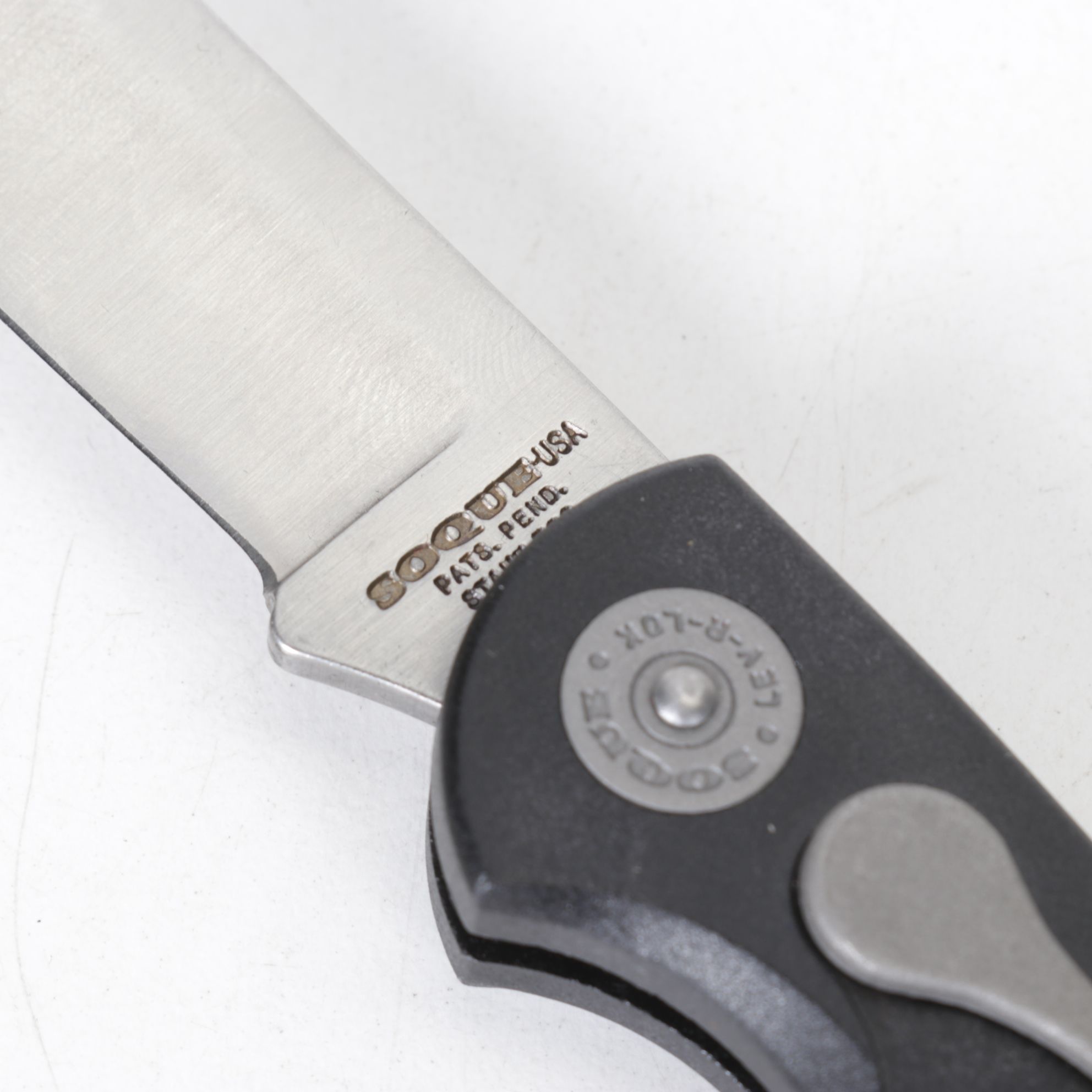 Camillus "LEV-R-LOK" and Other Lockback Folding Knives