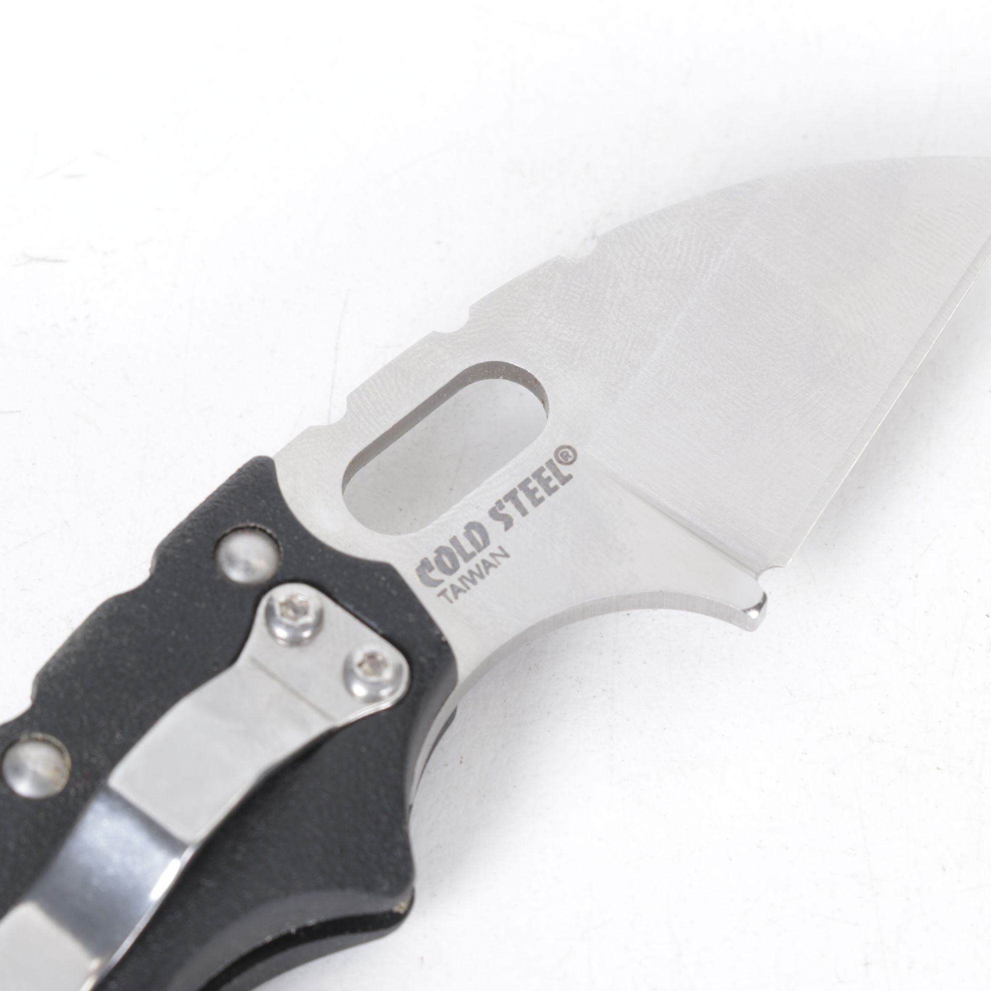 Camillus "LEV-R-LOK" and Other Lockback Folding Knives