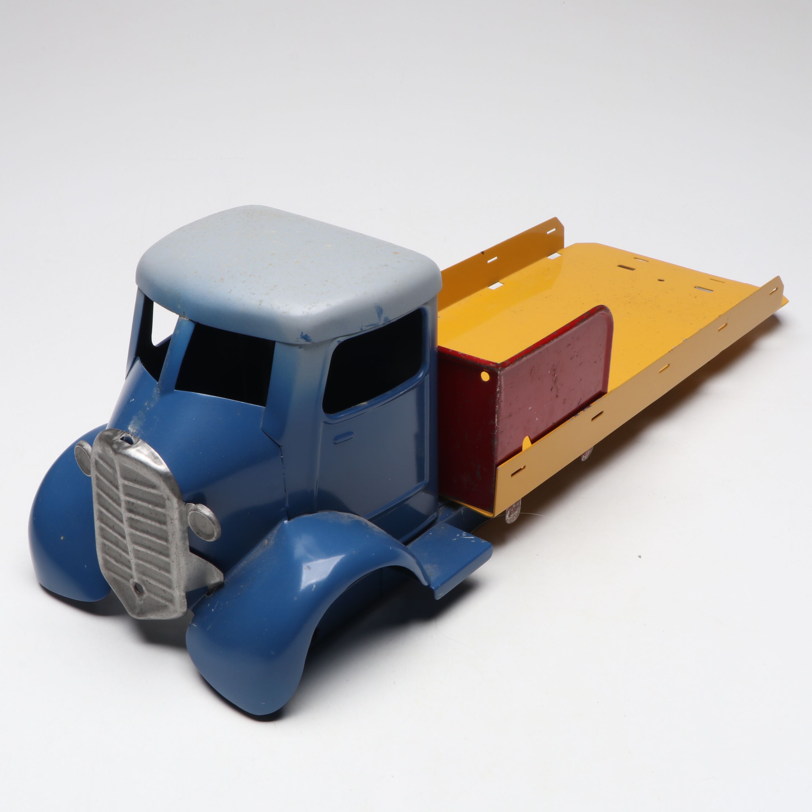 Structo Studebaker Construction Truck Frame with Other Diecast Model Car Parts