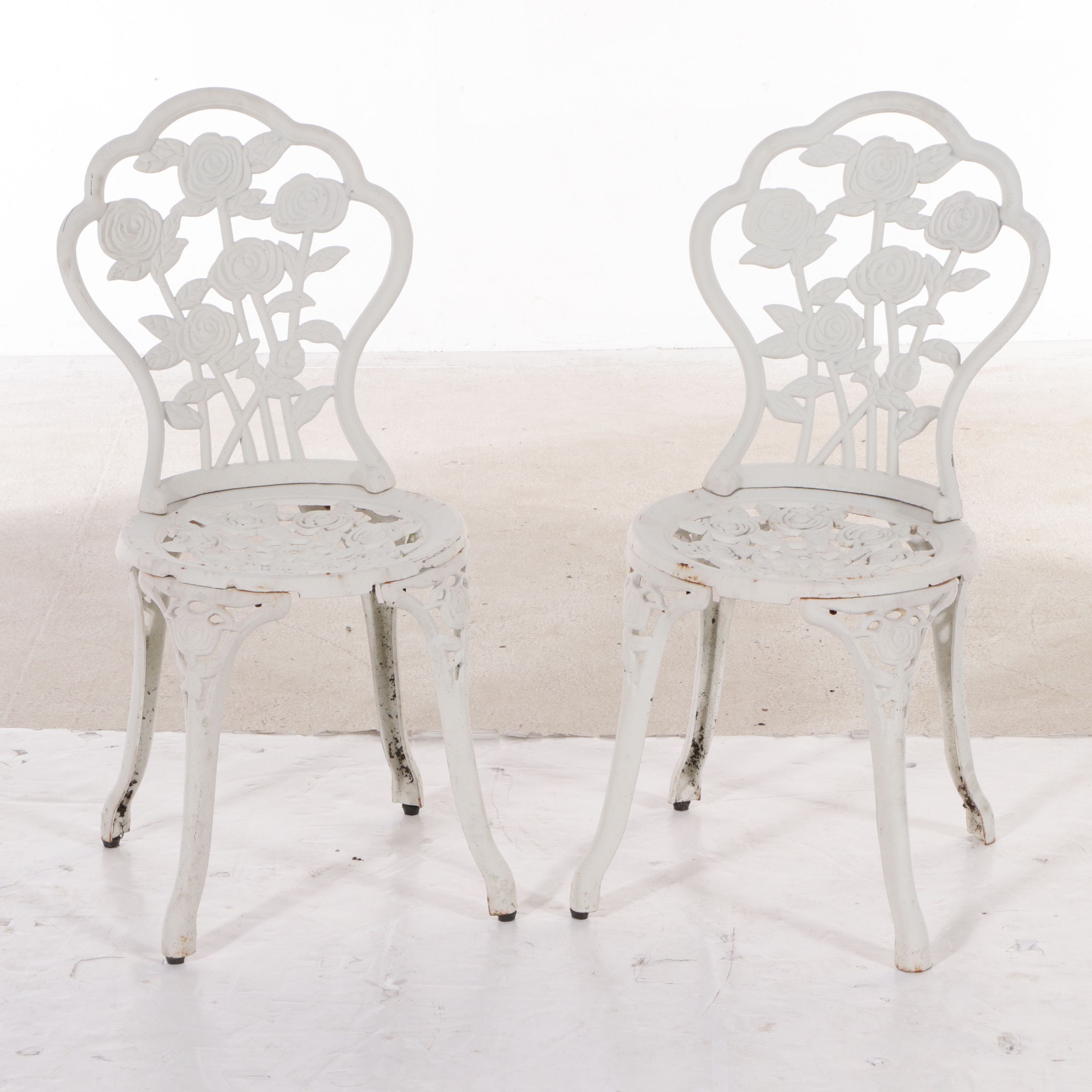 Victorian Style White-Painted Cast Metal Three-Piece Patio Bistro Dining Set