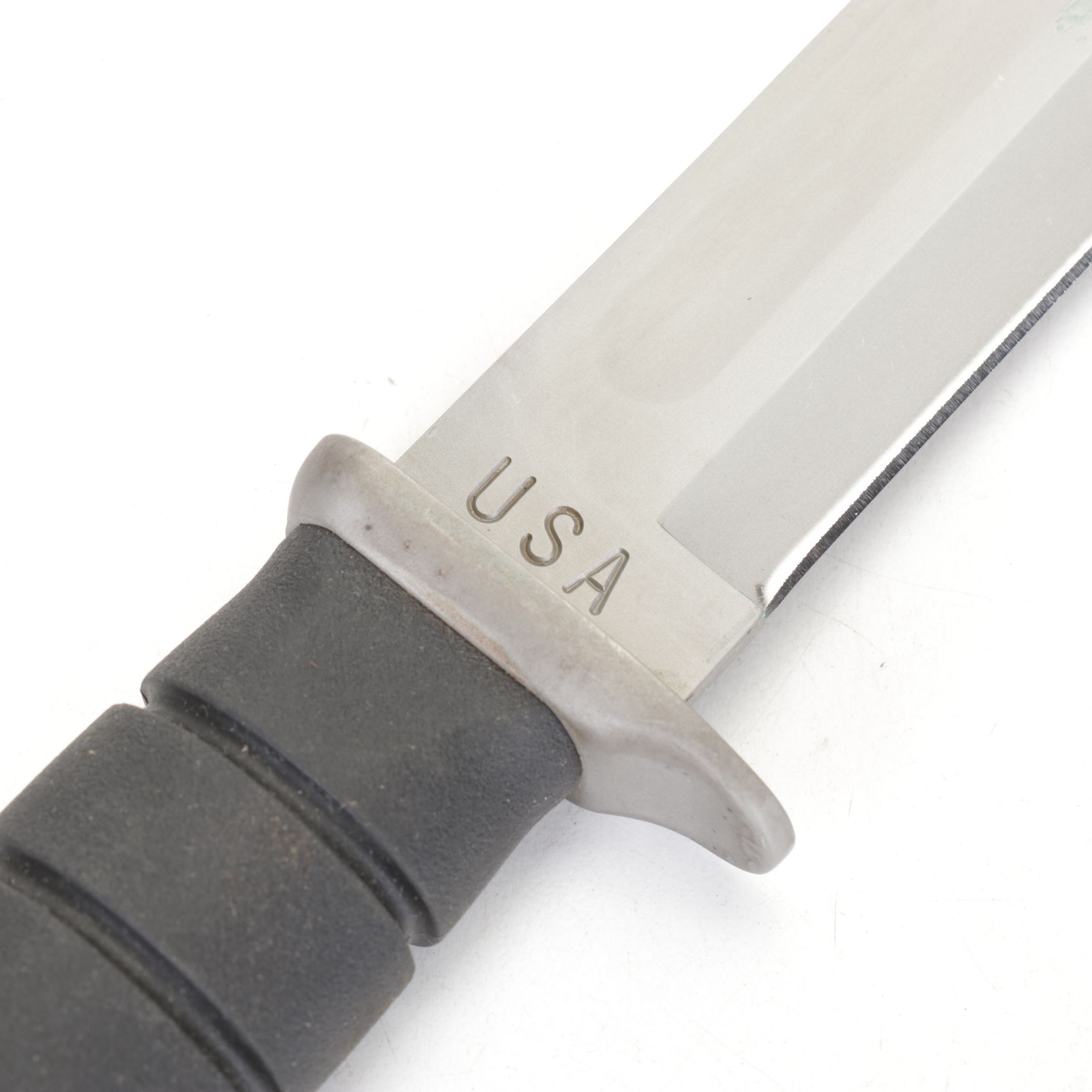 KA-BAR Fixed Blade Knife with Rubber Grip & Sheathe