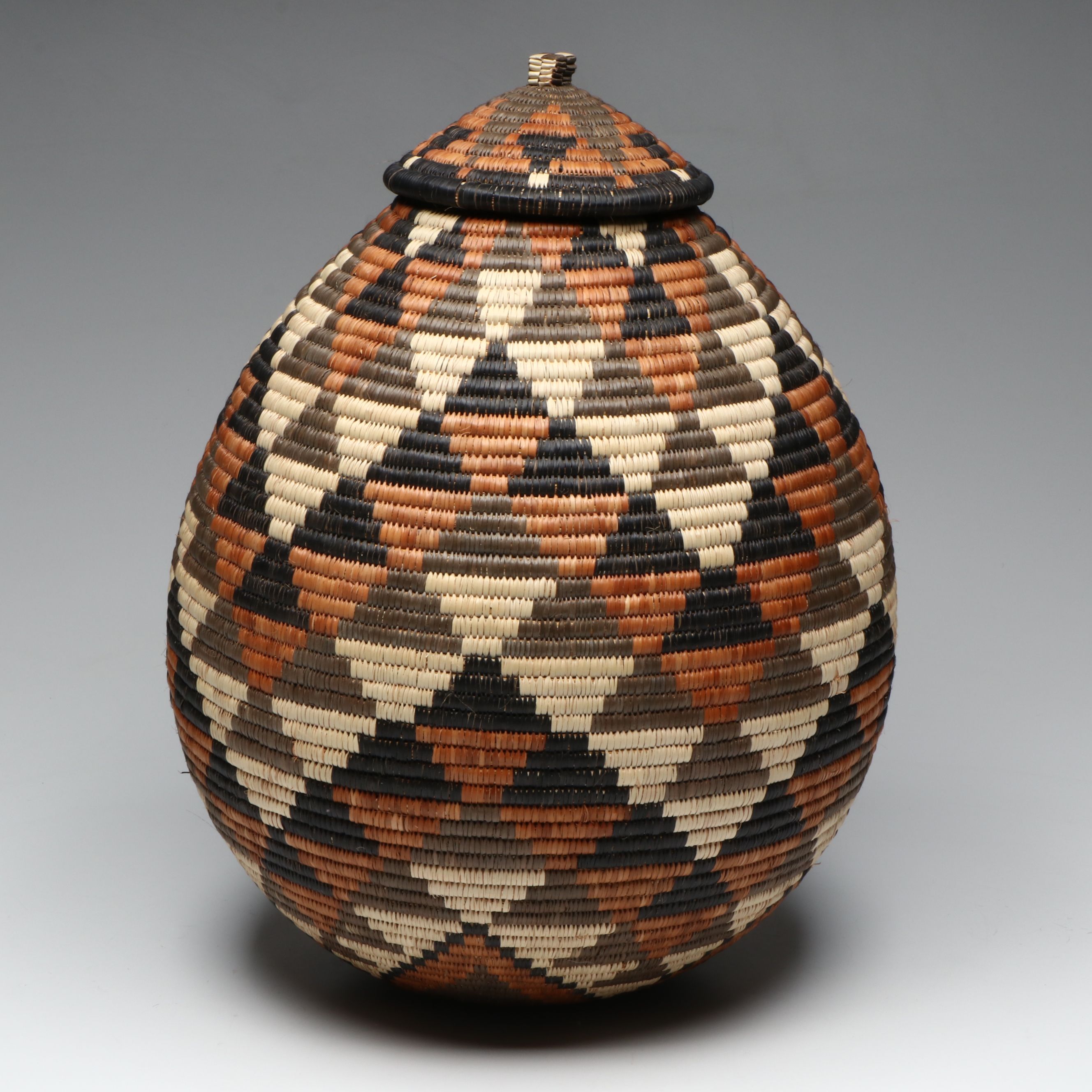Veronica Hlabisa South African Zulu Ilala Palm Lidded Basket